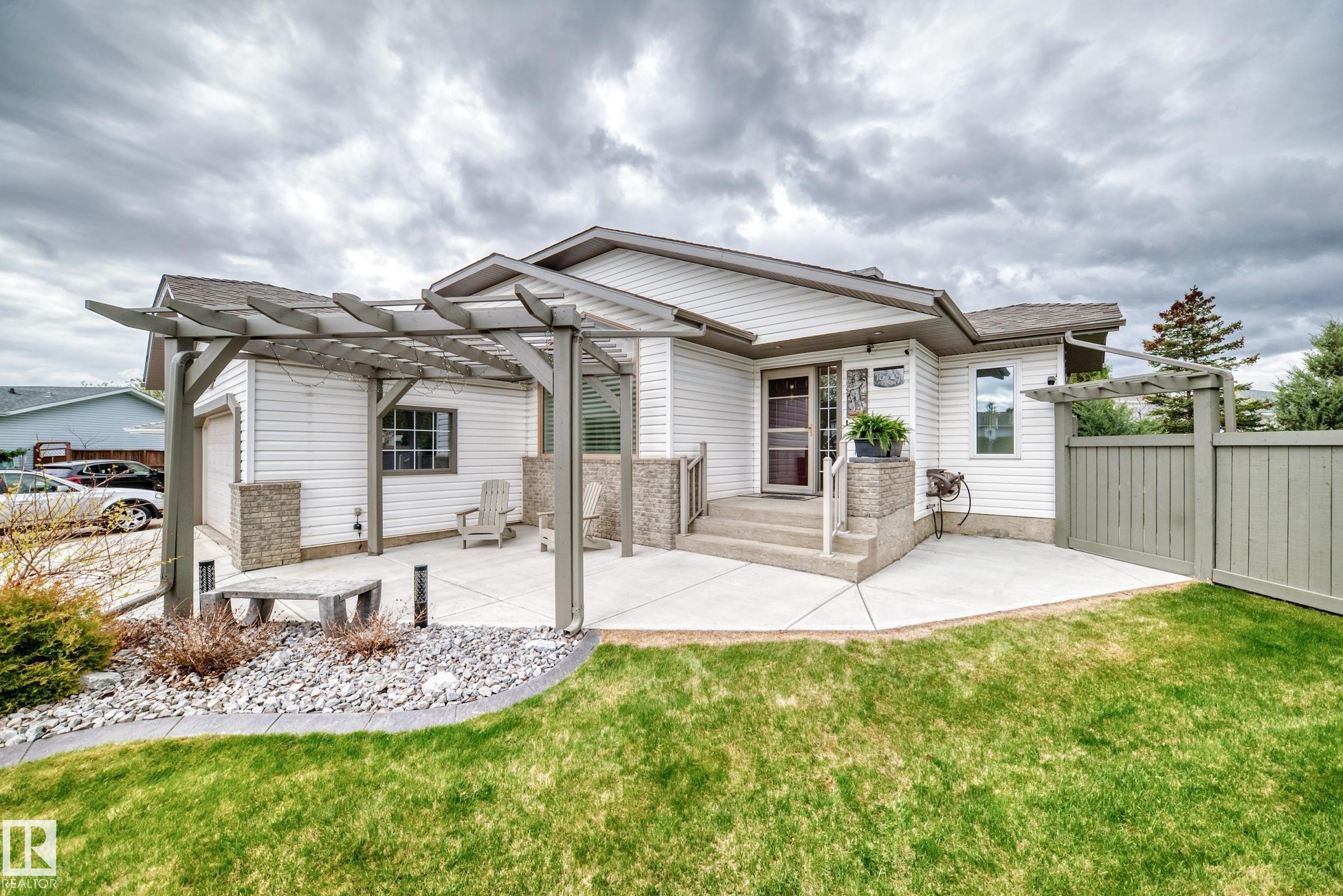 15724 72a Street NW, Ozerna, Edmonton