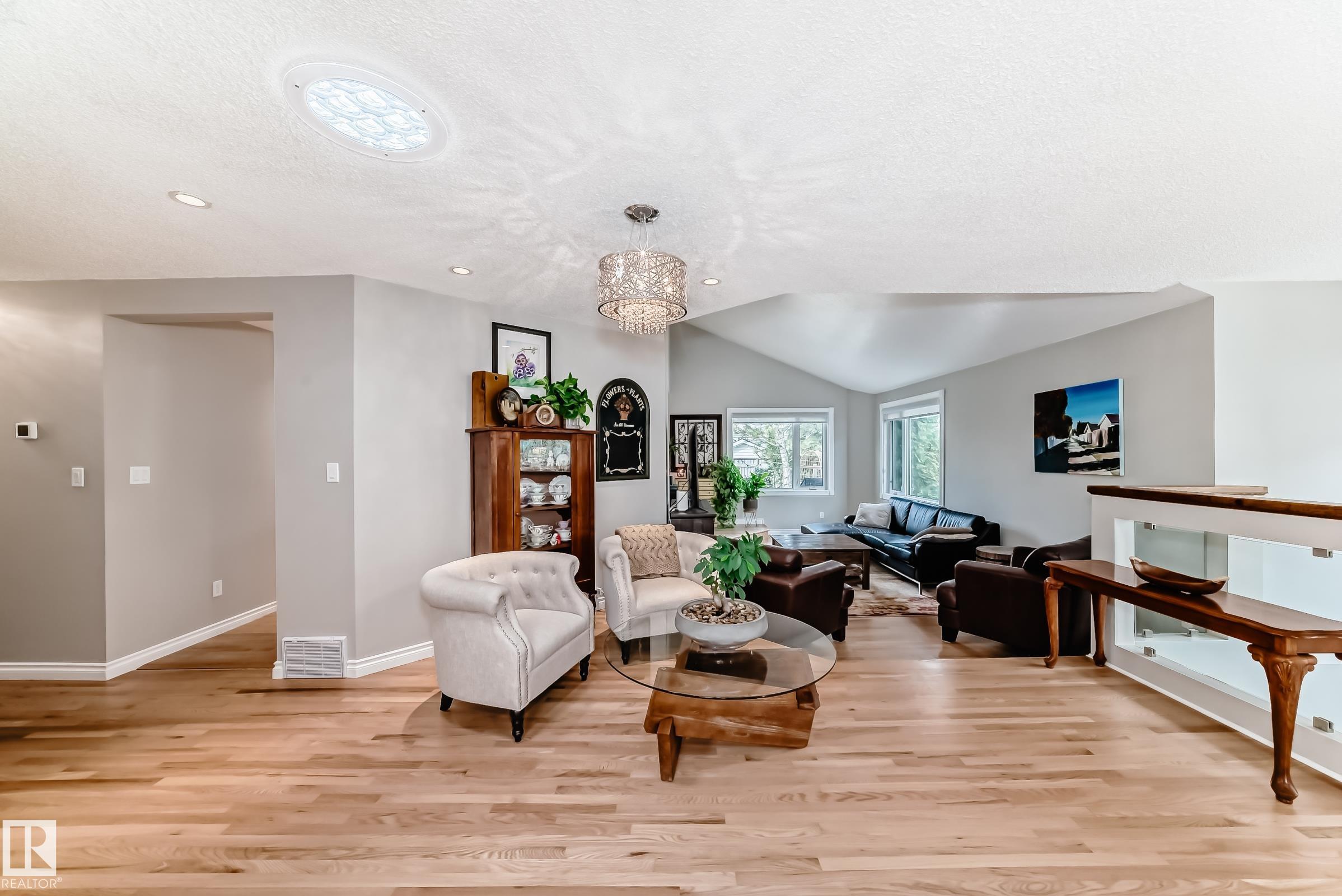 Photo 22 at 15724 72a Street NW, Ozerna, Edmonton