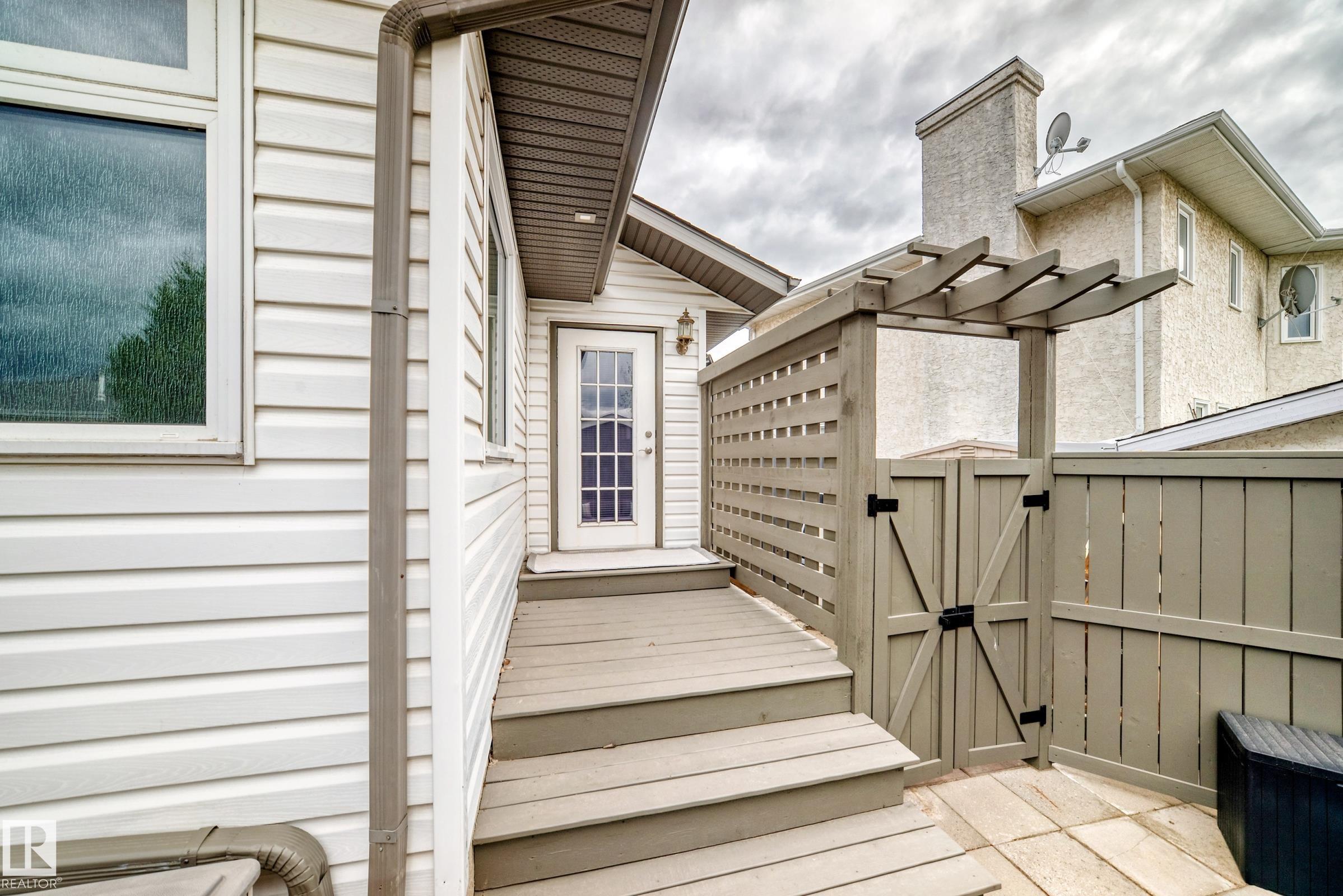 Photo 46 at 15724 72a Street NW, Ozerna, Edmonton
