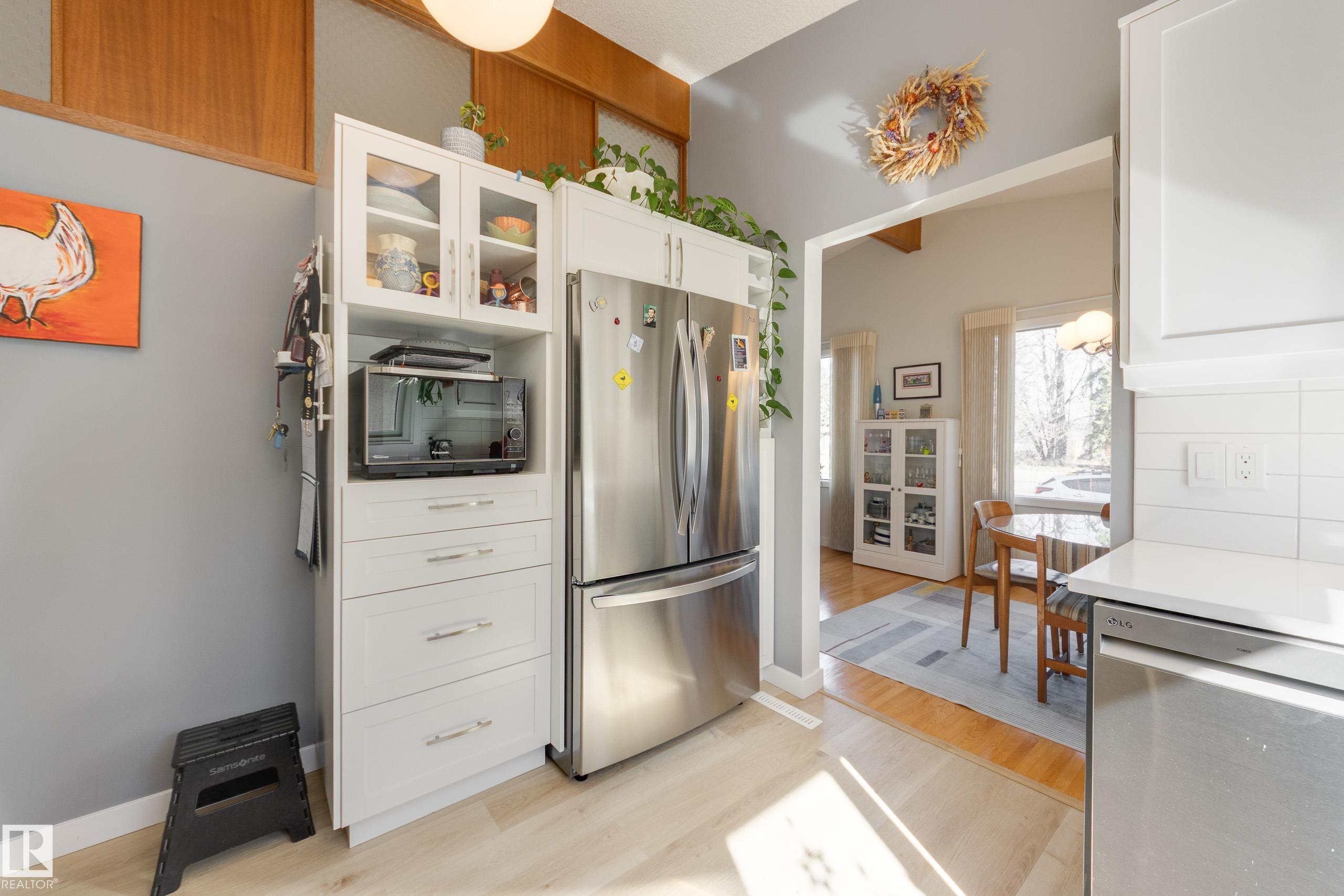 Photo 17 at 7211 90 Avenue NW, Kenilworth, Edmonton