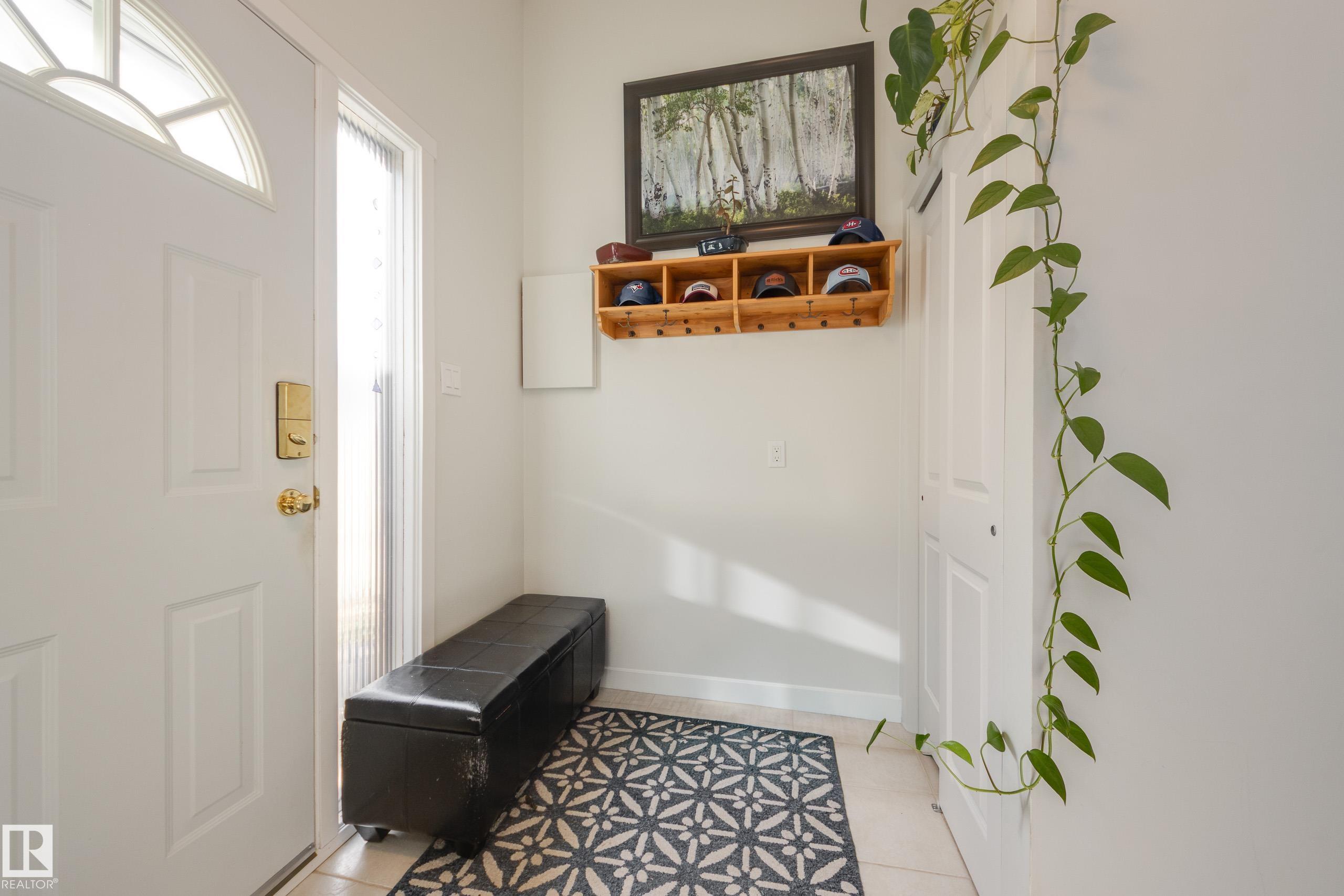 Photo 28 at 7211 90 Avenue NW, Kenilworth, Edmonton