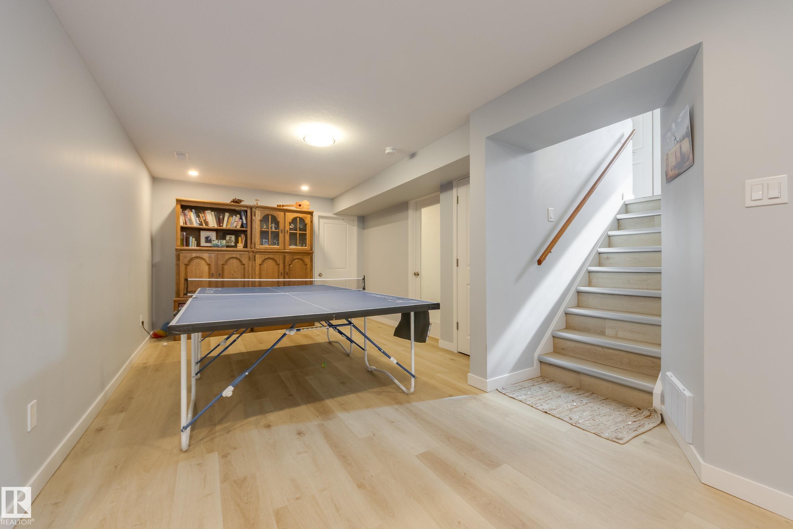 Photo 30 at 7211 90 Avenue NW, Kenilworth, Edmonton