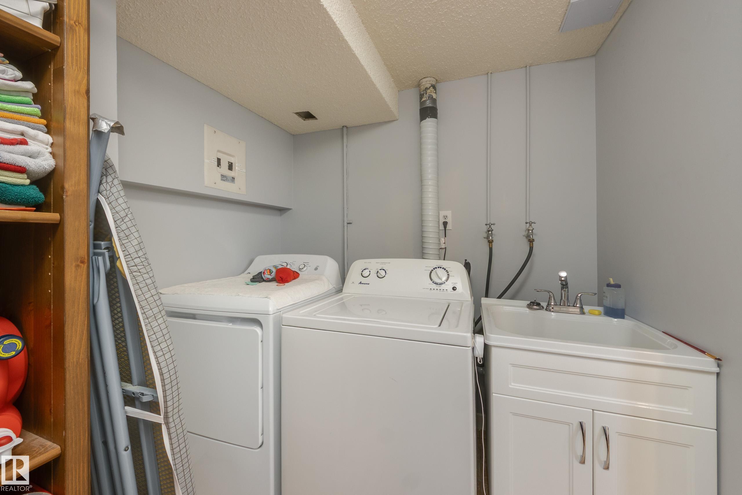 Photo 35 at 7211 90 Avenue NW, Kenilworth, Edmonton