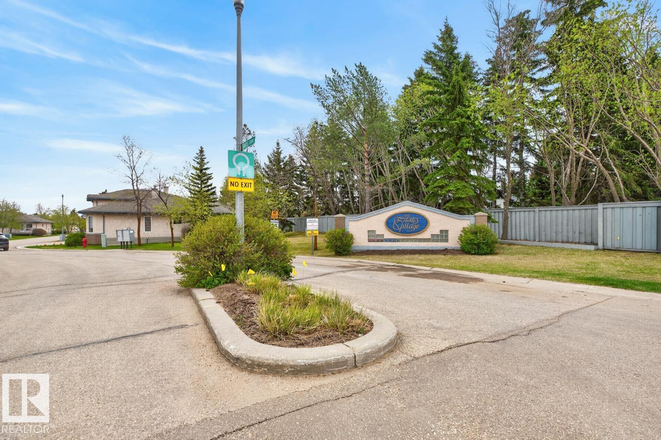 26 Estates crest, Estates of Sherwood, Sherwood Park