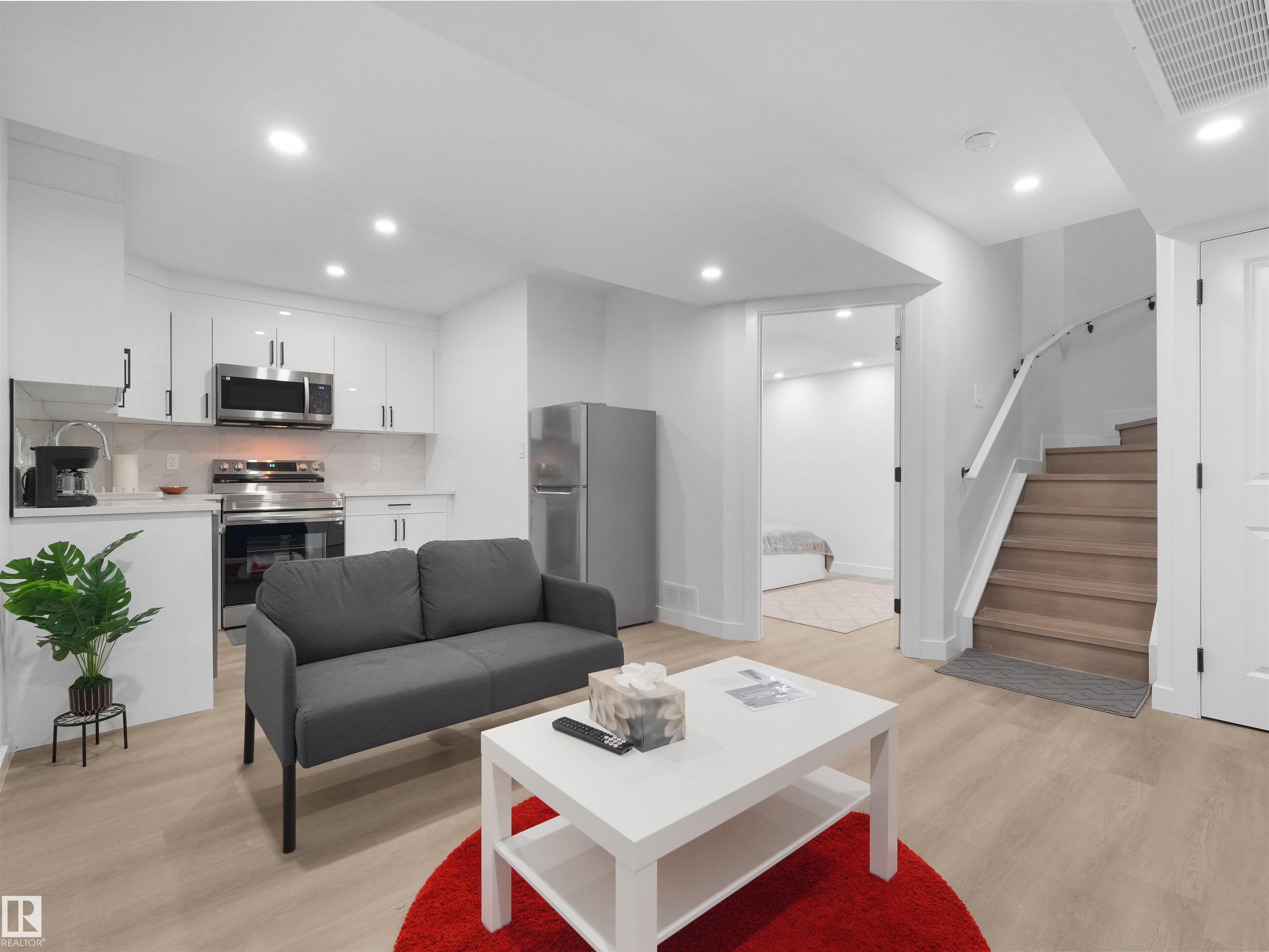 Photo 37 at 16252 19 Avenue SW, Glenridding Heights, Edmonton