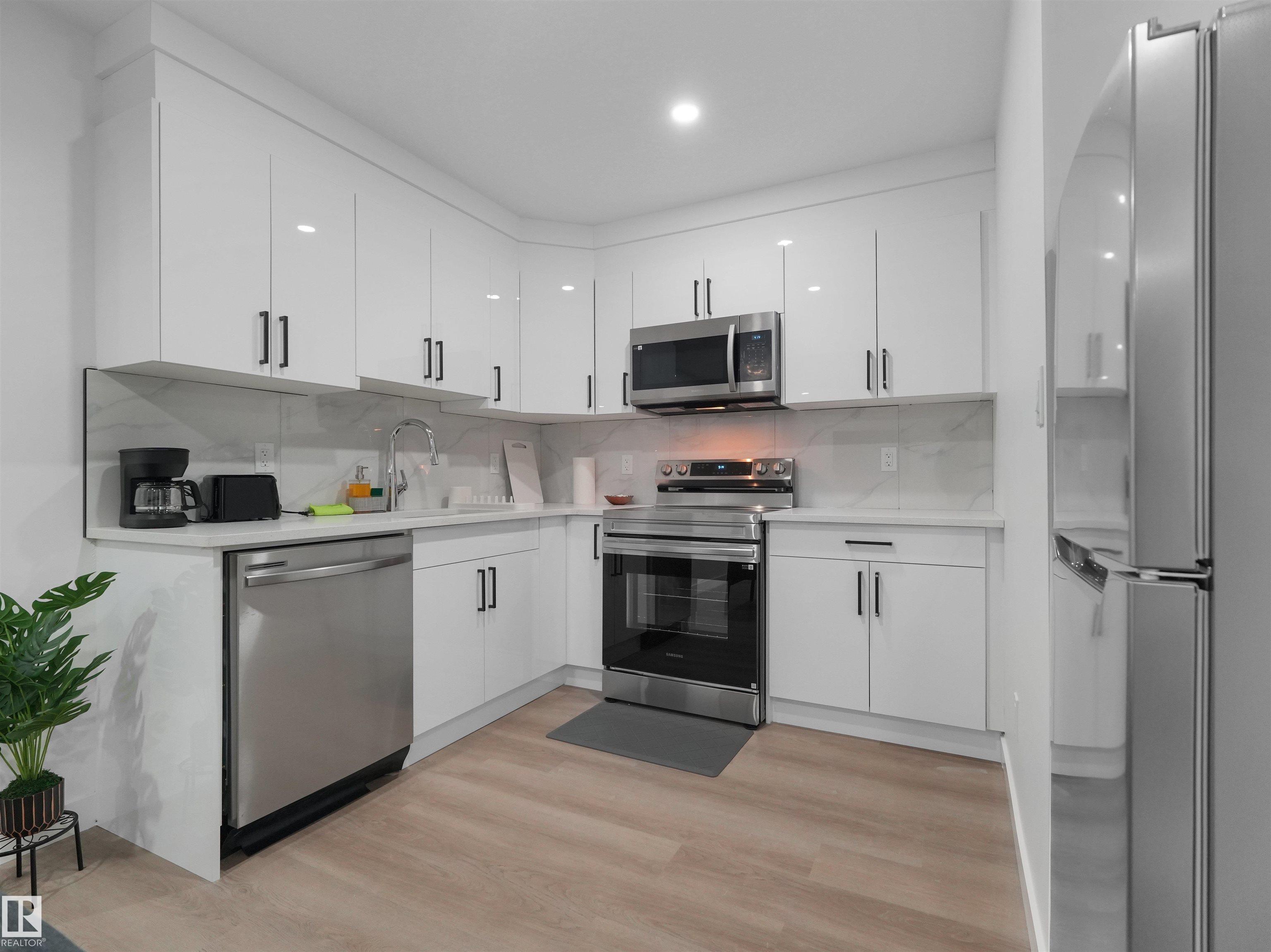 Photo 39 at 16252 19 Avenue SW, Glenridding Heights, Edmonton