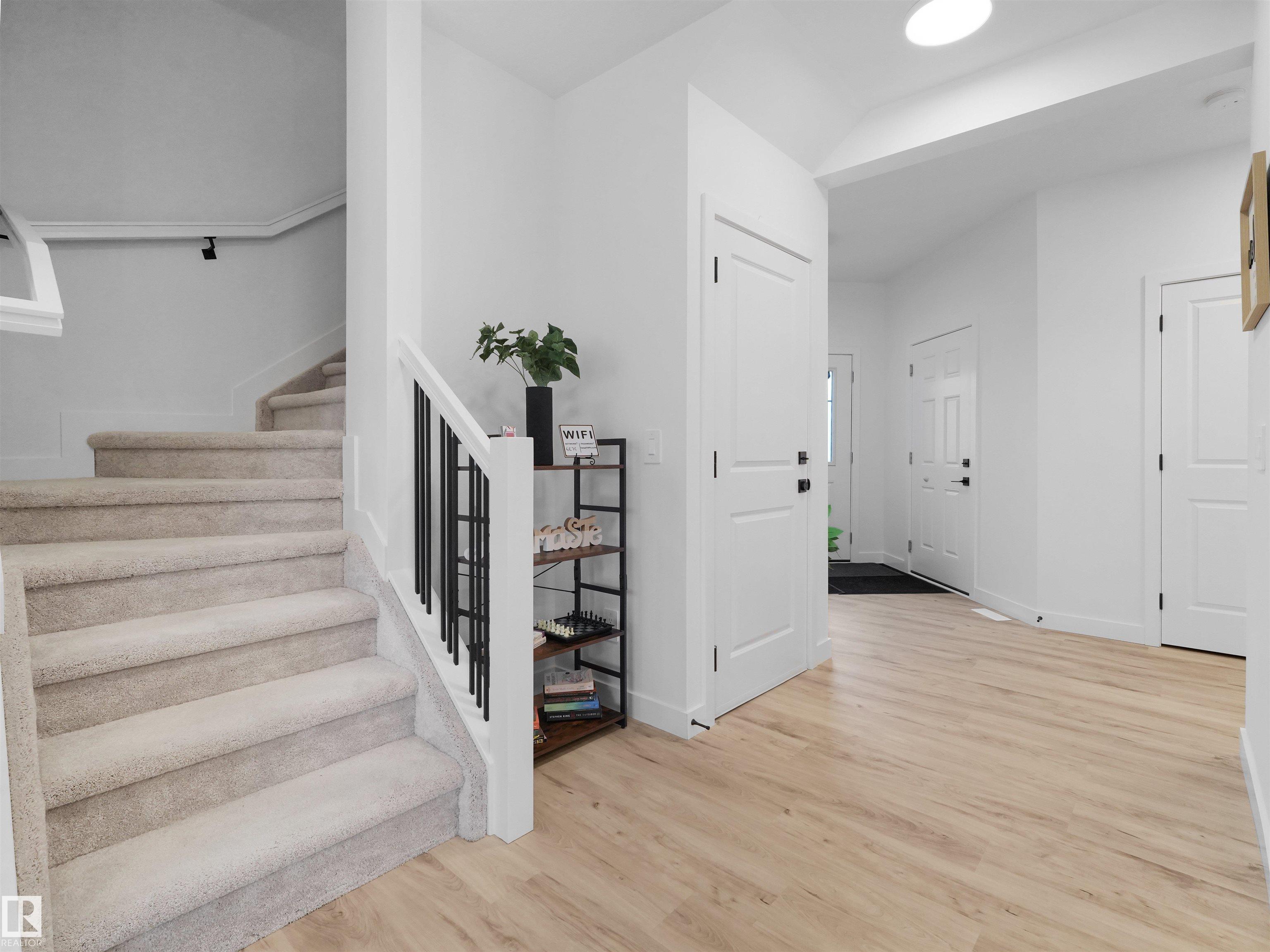Photo 9 at 16252 19 Avenue SW, Glenridding Heights, Edmonton