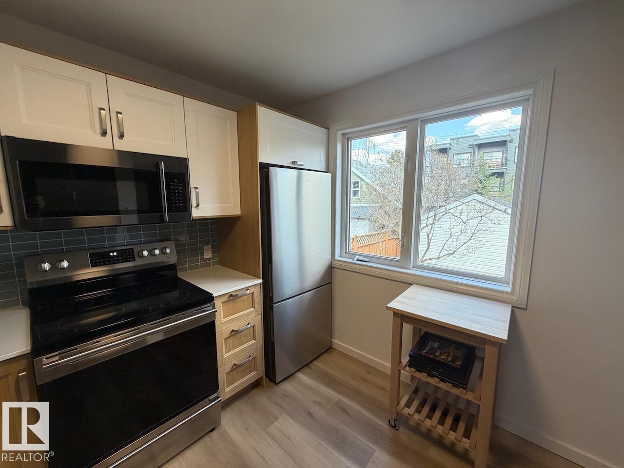 https://zimg.paragon.ice.com/ParagonImages/Property/PM/RAE/225402012/12/0/0/e1f5cca1277664618724fc7e277cd574/1/af0a62c9ad3b877d6828cc60120e47f8/225402012-56e2f4d5-adeb-40ff-811e-ea063645e539.JPG