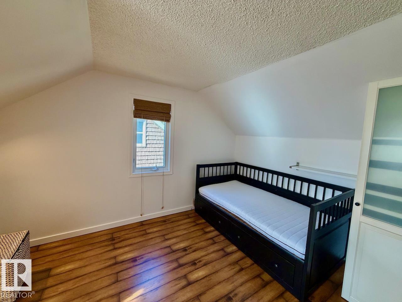 https://zimg.paragon.ice.com/ParagonImages/Property/PM/RAE/225402012/24/0/0/240e17f3128000b45cca3d7b3bd9eda4/1/af0a62c9ad3b877d6828cc60120e47f8/225402012-a8b03d48-e8c6-49e8-b07d-b2ab0c9b2172.JPG