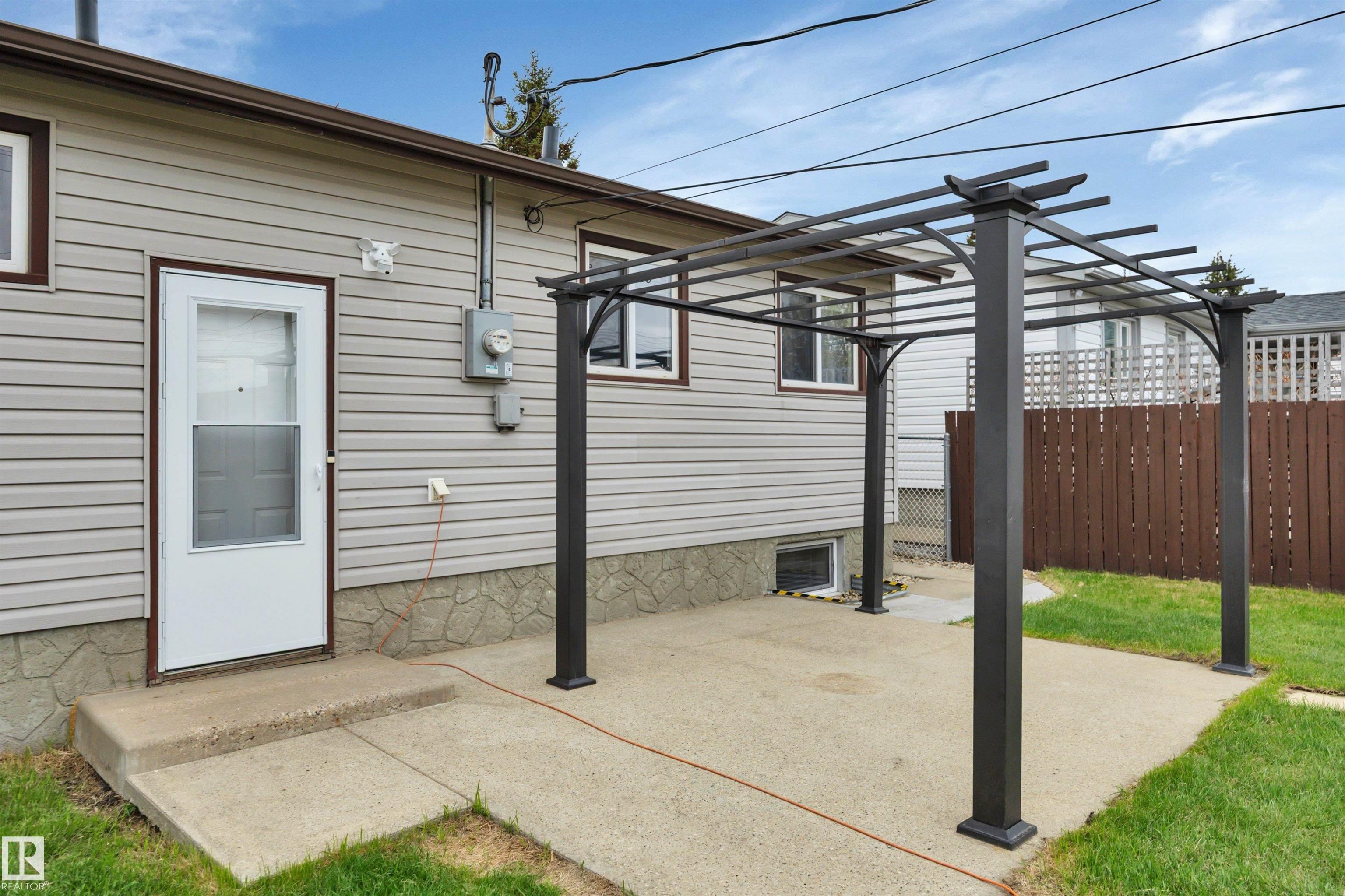 Photo 29 at 13432 58 Street NW, Belvedere, Edmonton