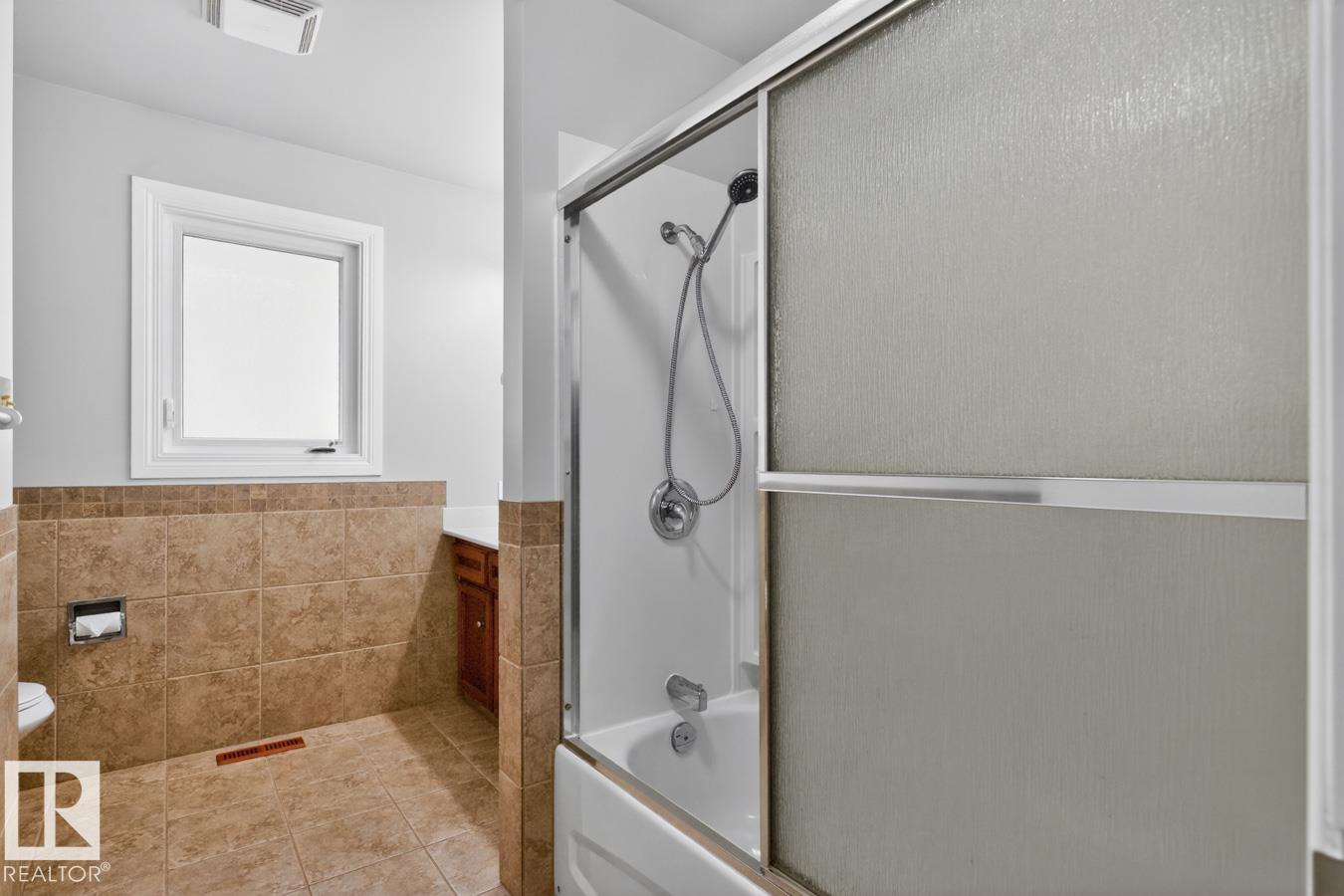 Photo 38 at 8911 84 Avenue NW, Bonnie Doon, Edmonton