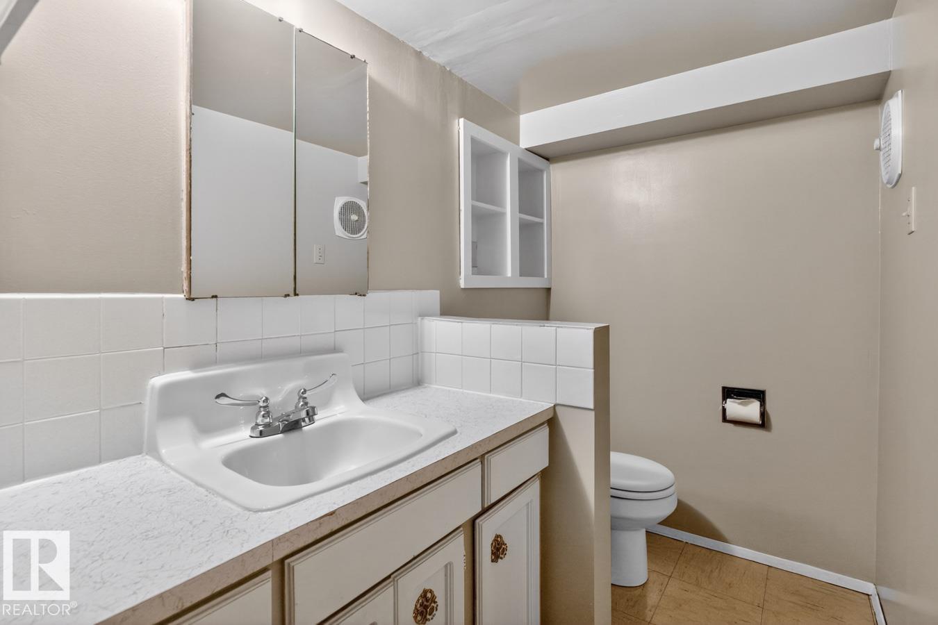 Photo 52 at 8911 84 Avenue NW, Bonnie Doon, Edmonton