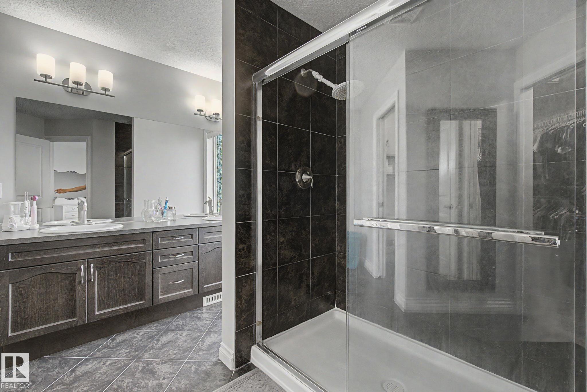 Photo 34 at 82 Dalquist Bay, Tribute, Leduc