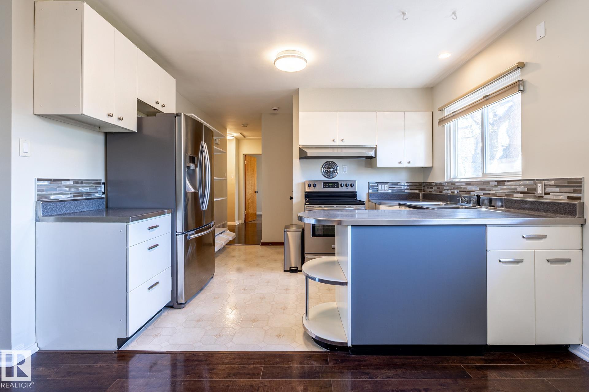 5703 106 Avenue NW, Fulton Place, Edmonton
