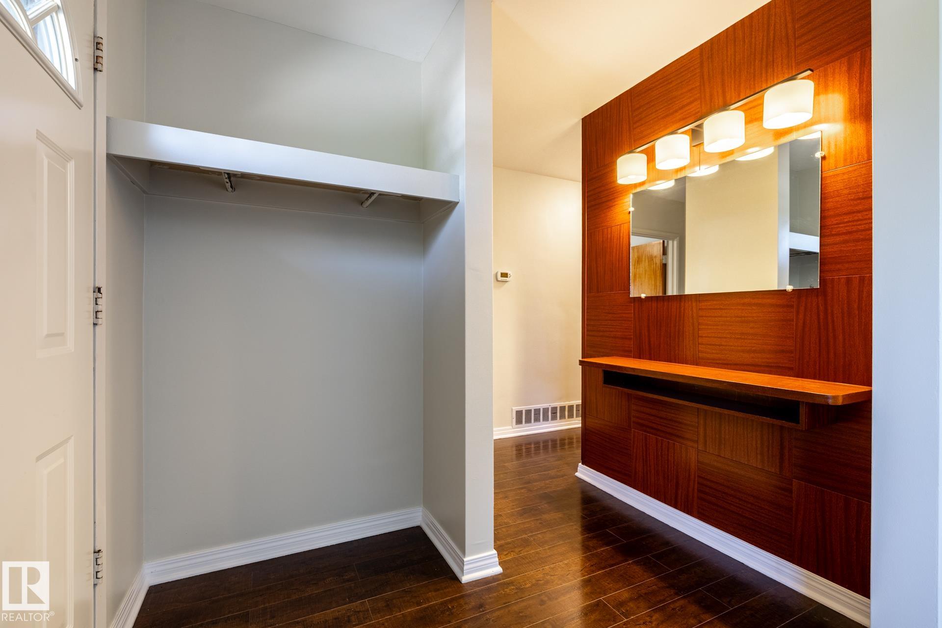 Photo 13 at 5703 106 Avenue NW, Fulton Place, Edmonton
