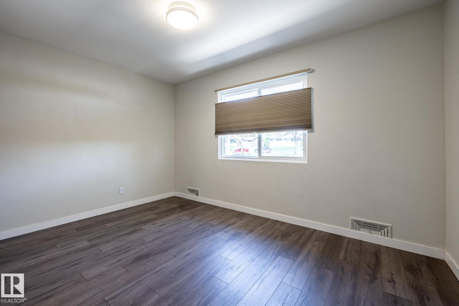 Photo 20 at 5703 106 Avenue NW, Fulton Place, Edmonton