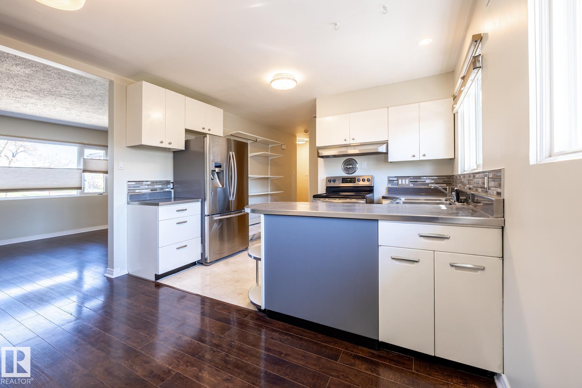 5703 106 Avenue NW, Fulton Place, Edmonton