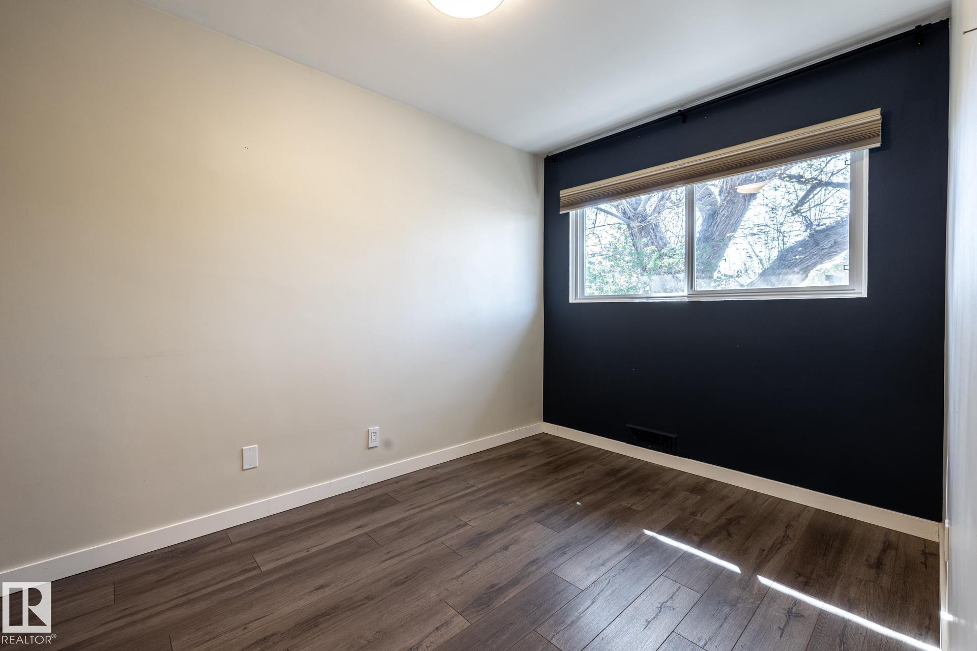 Photo 25 at 5703 106 Avenue NW, Fulton Place, Edmonton