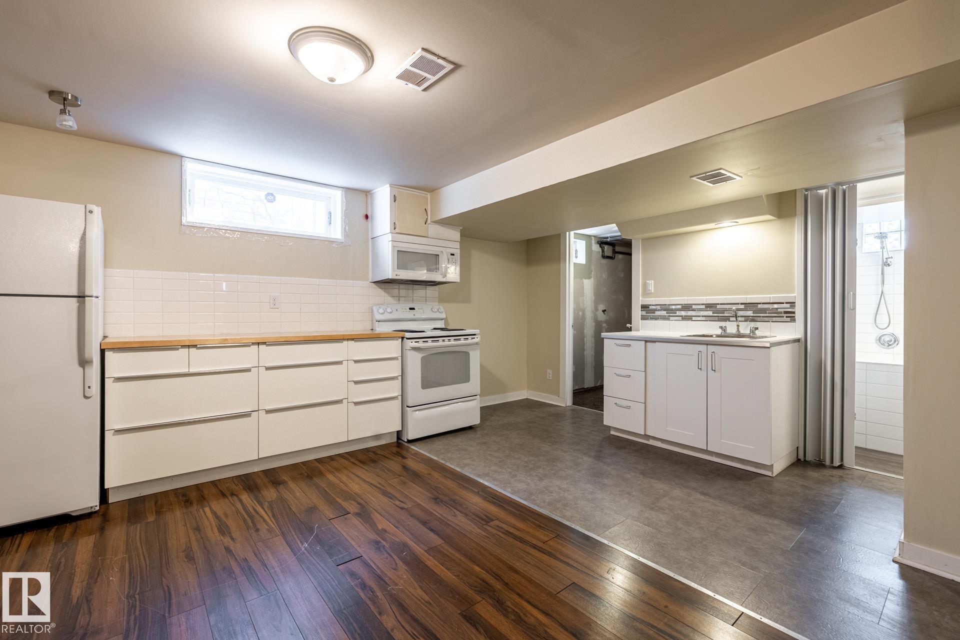 Photo 29 at 5703 106 Avenue NW, Fulton Place, Edmonton