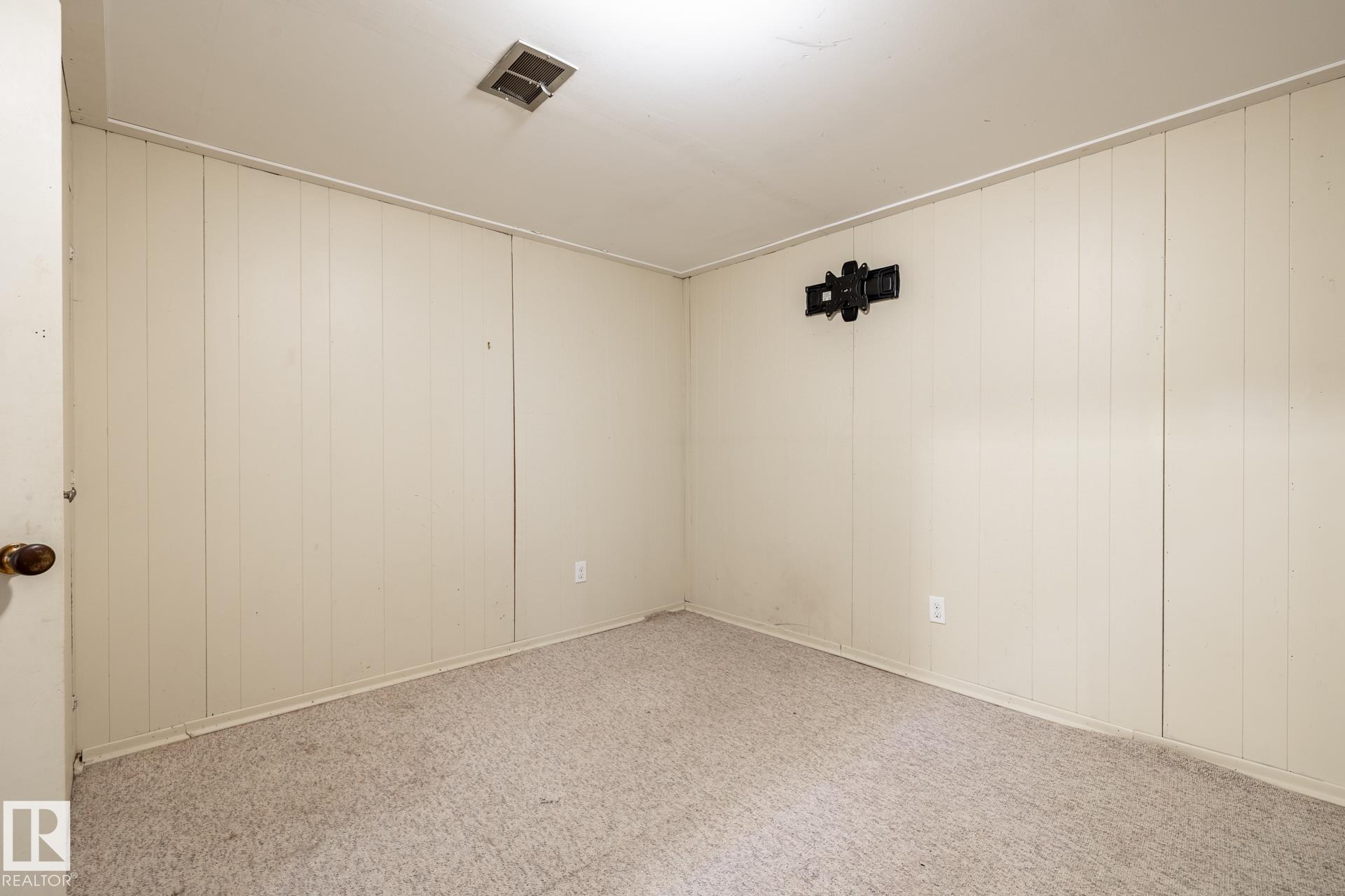 Photo 37 at 5703 106 Avenue NW, Fulton Place, Edmonton