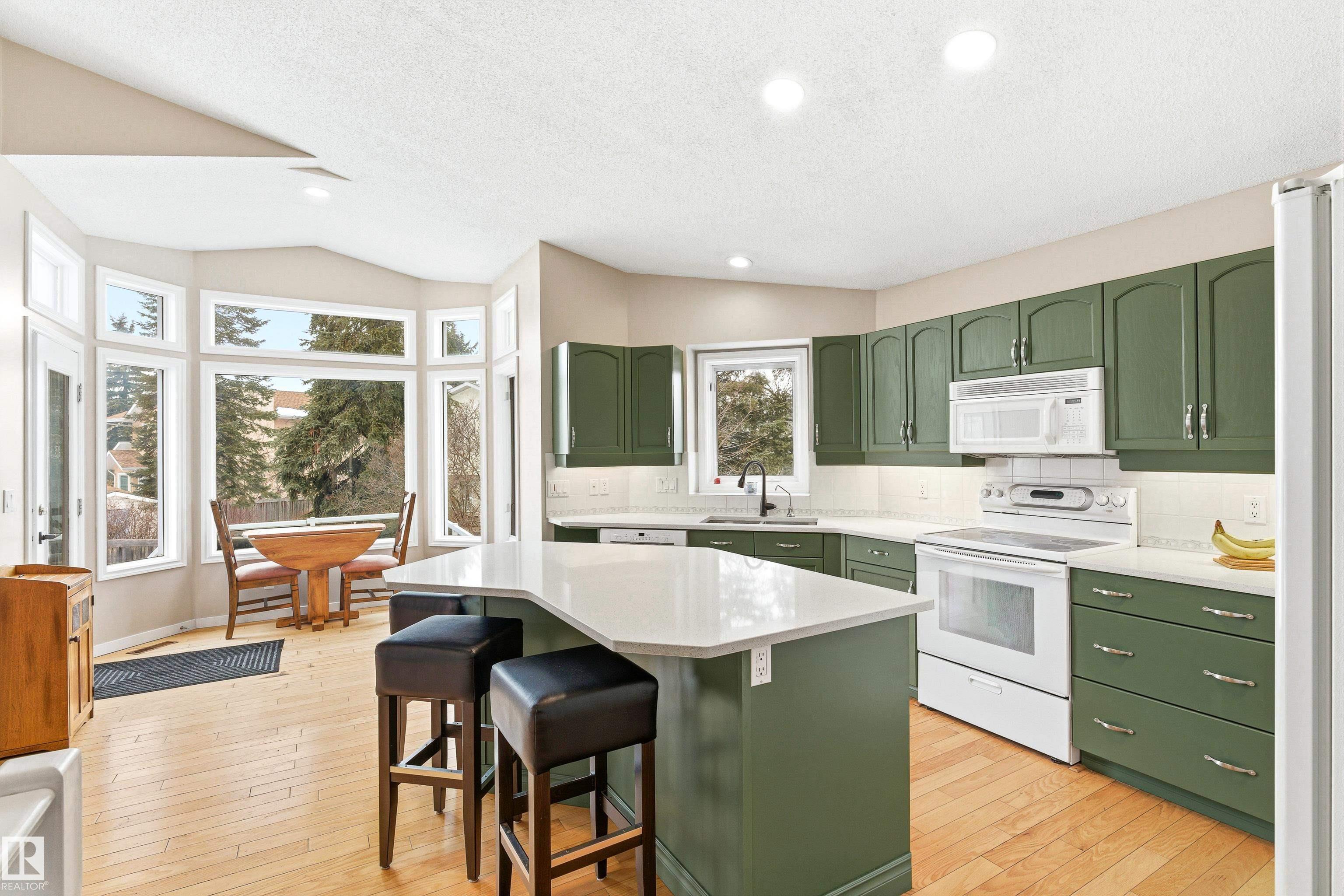 Photo 21 at 10 Harmony Place, Heritage Lakes, St. Albert
