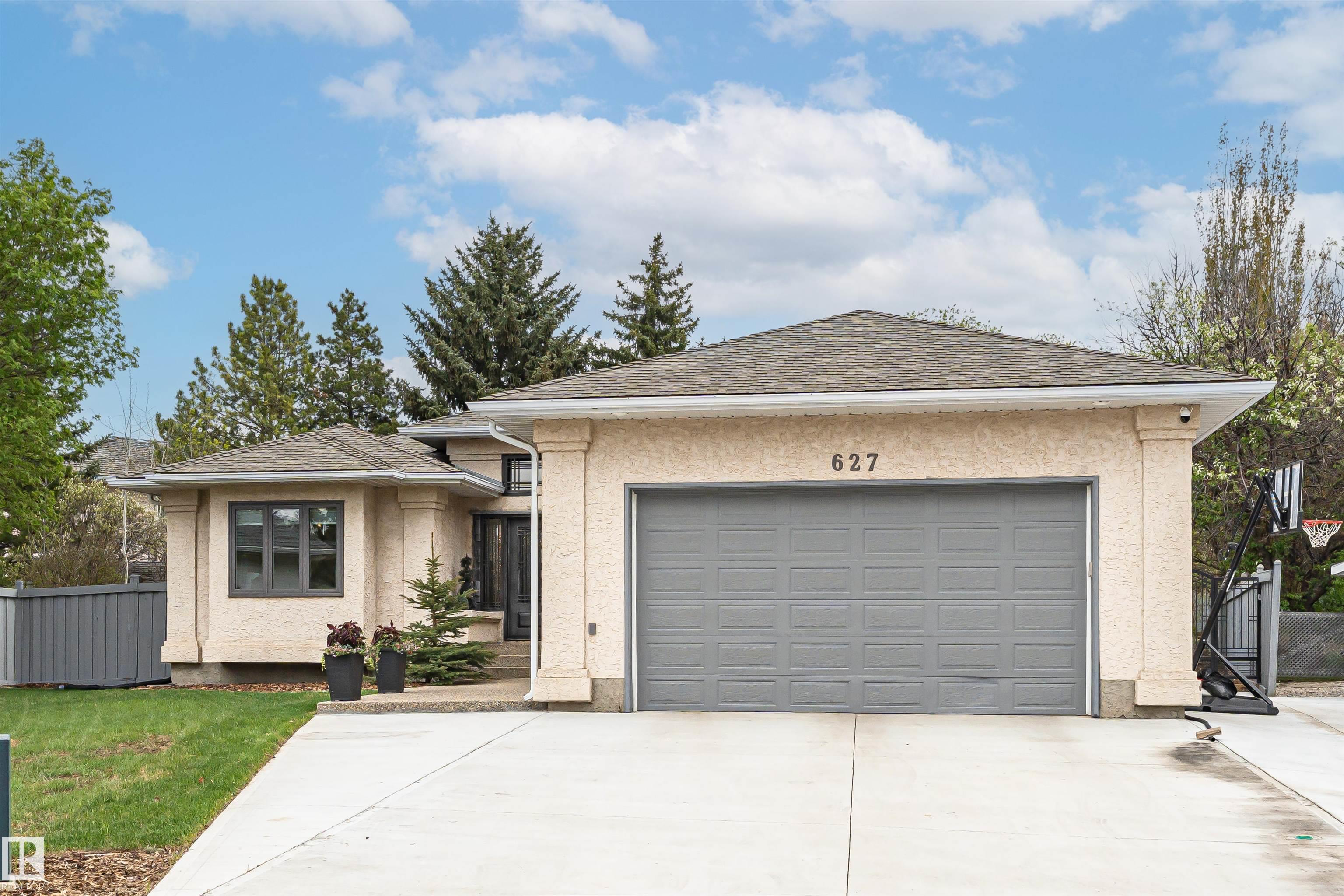 627 Forest Lane NW, Falconer Heights, Edmonton