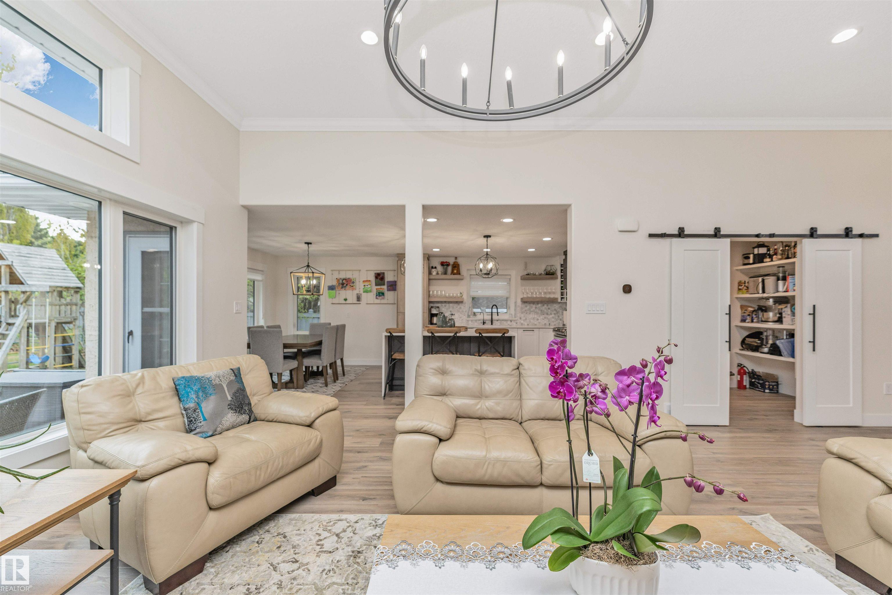 Photo 13 at 627 Forest Lane NW, Falconer Heights, Edmonton