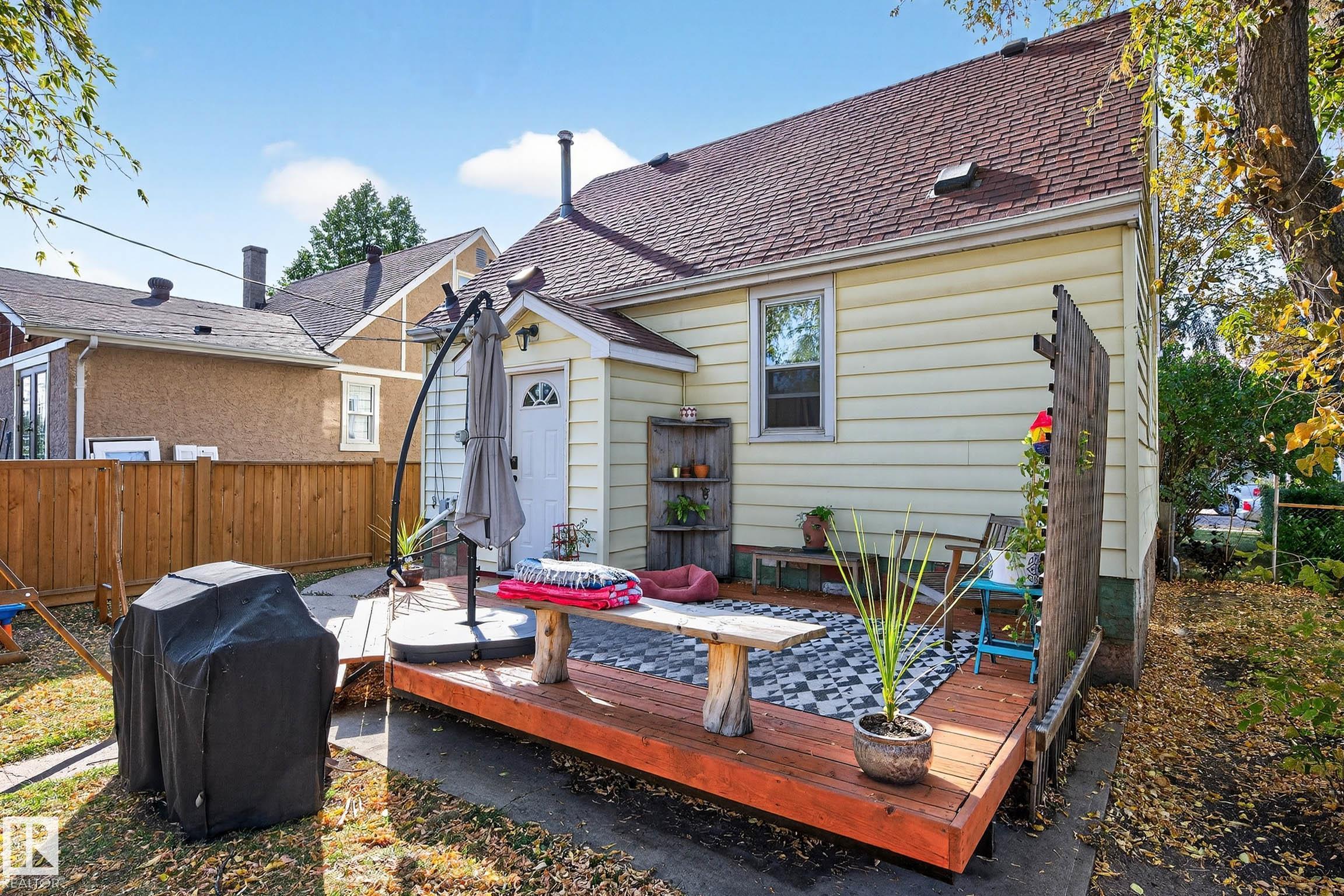 https://zimg.paragon.ice.com/ParagonImages/Property/PM/RAE/225402037/41/0/0/606495faab9165b46704f3c4831051bb/1/5402de4e94353e77b822520867ae3aec/225402037-CB2A3FFE-0CF0-4ABF-B442-0AA0E616CAB3.JPG