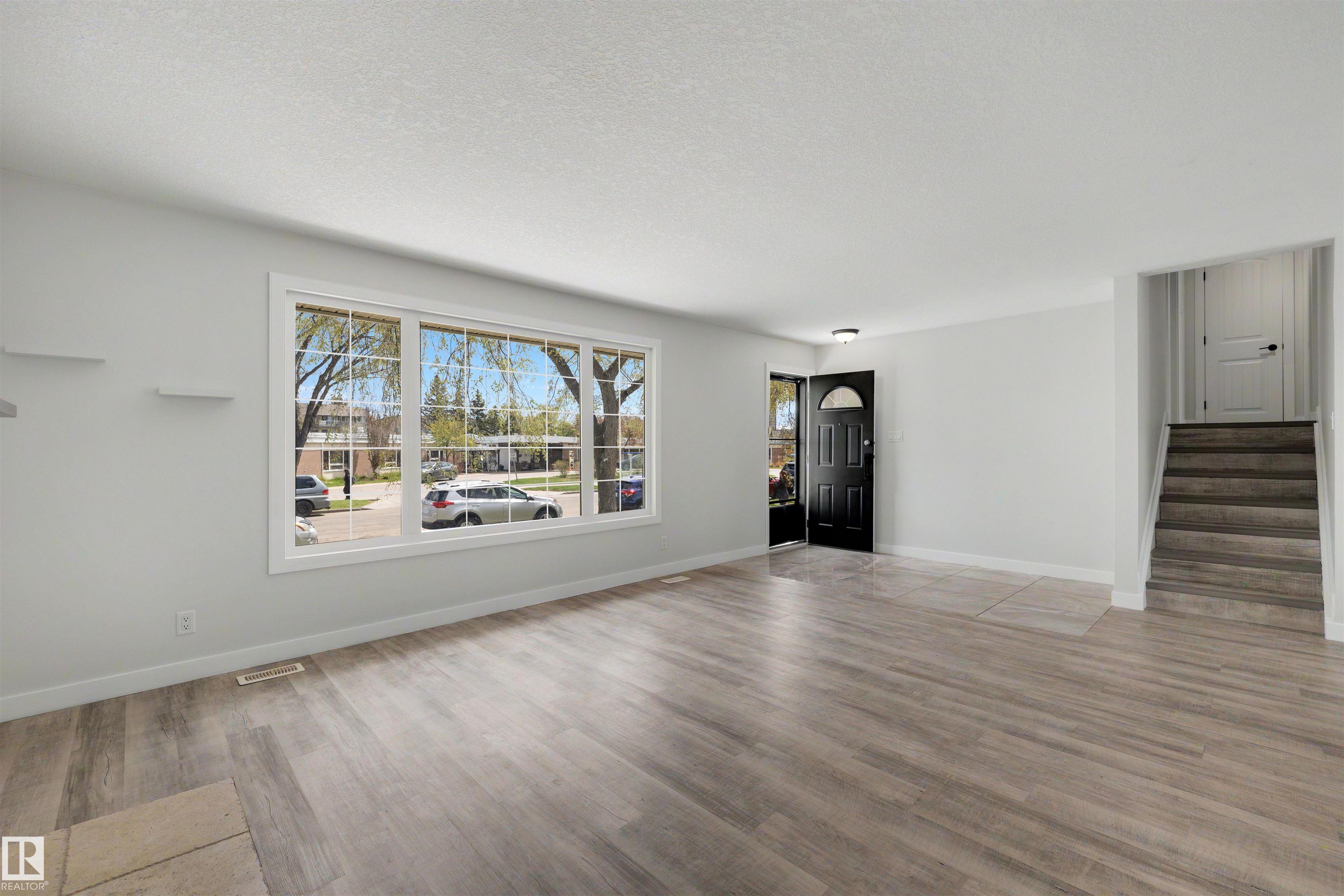 https://zimg.paragon.ice.com/ParagonImages/Property/PM/RAE/225402046/15/0/0/05112a178d8a34bf4bee87b2bdfd6831/1/dca72e53db35d3d232c35066a9f25ab3/225402046-8862c79a-8a4c-478f-978c-7f850e716442.JPG