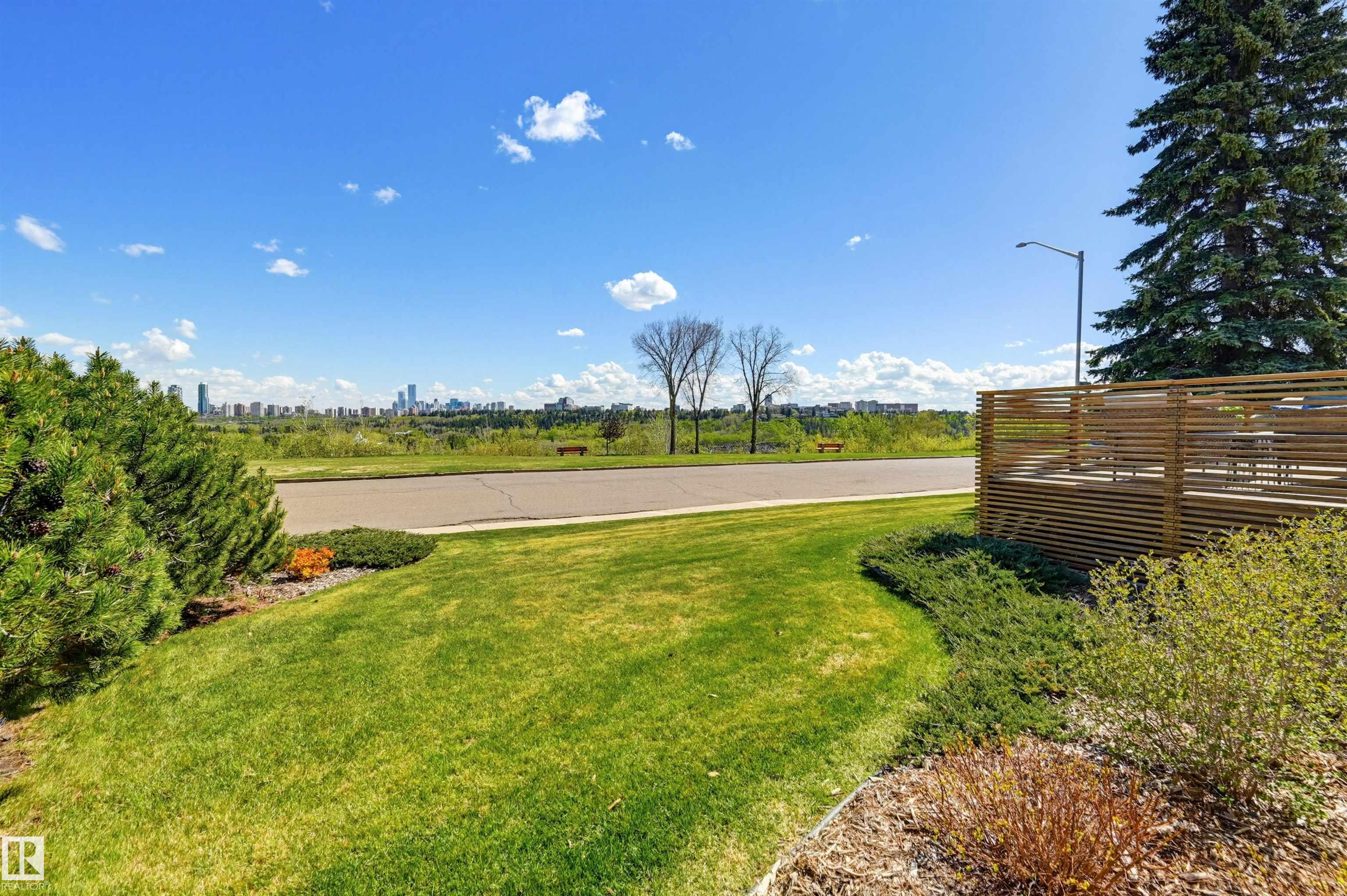 https://zimg.paragon.ice.com/ParagonImages/Property/PM/RAE/225402047/34/0/0/3d32617d81a1079f1aea2637b0890a53/1/de81c4e730b578d230bbbccf2d201ccb/225402047-2ddbcaf2-d3d3-47df-85c6-129546896792.JPG