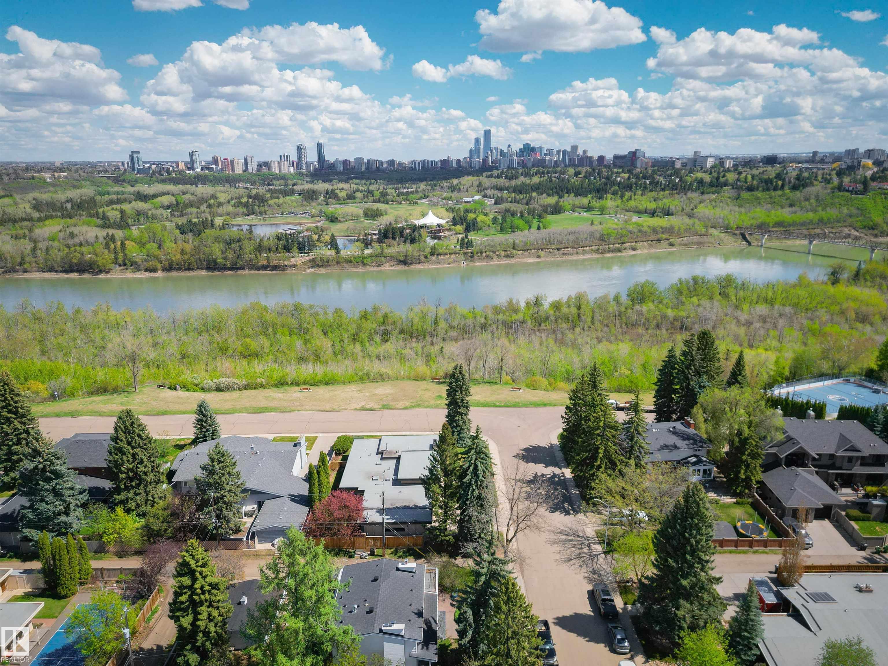 https://zimg.paragon.ice.com/ParagonImages/Property/PM/RAE/225402047/66/0/0/77a127bd2e9b57525bd93fa5f50bb7a3/1/de81c4e730b578d230bbbccf2d201ccb/225402047-c326fa2d-e4bc-4919-8ee3-224a91263f62.JPG