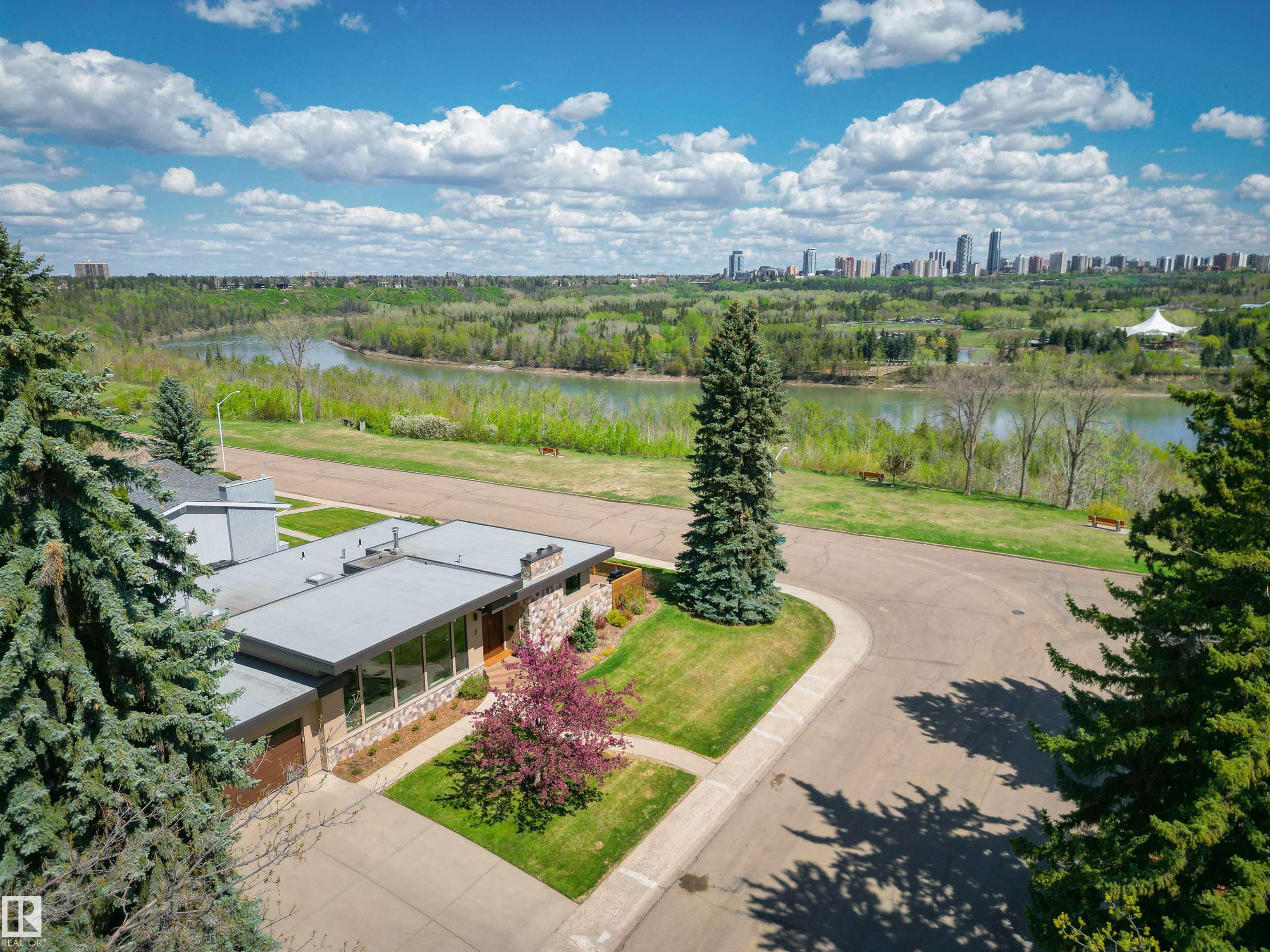 https://zimg.paragon.ice.com/ParagonImages/Property/PM/RAE/225402047/74/0/0/4ac51f38db9c66c4f6e0ba4e8a71a7be/1/de81c4e730b578d230bbbccf2d201ccb/225402047-aa4d767c-9a5b-4545-a927-b0c1000f54f6.JPG