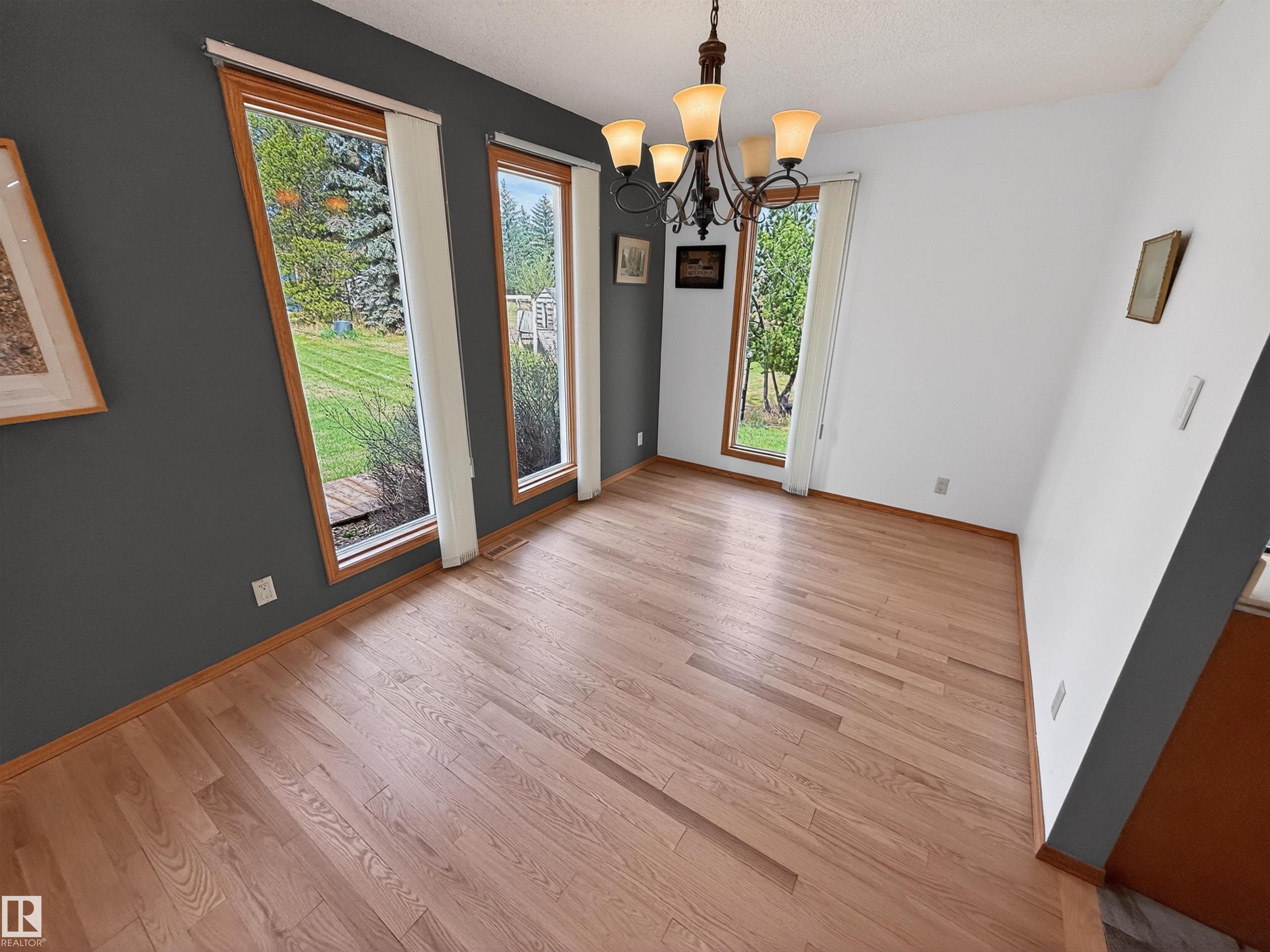 Photo 15 at 6 - 53218 Rge Road 14, Hillside Estates, Rural Parkland County
