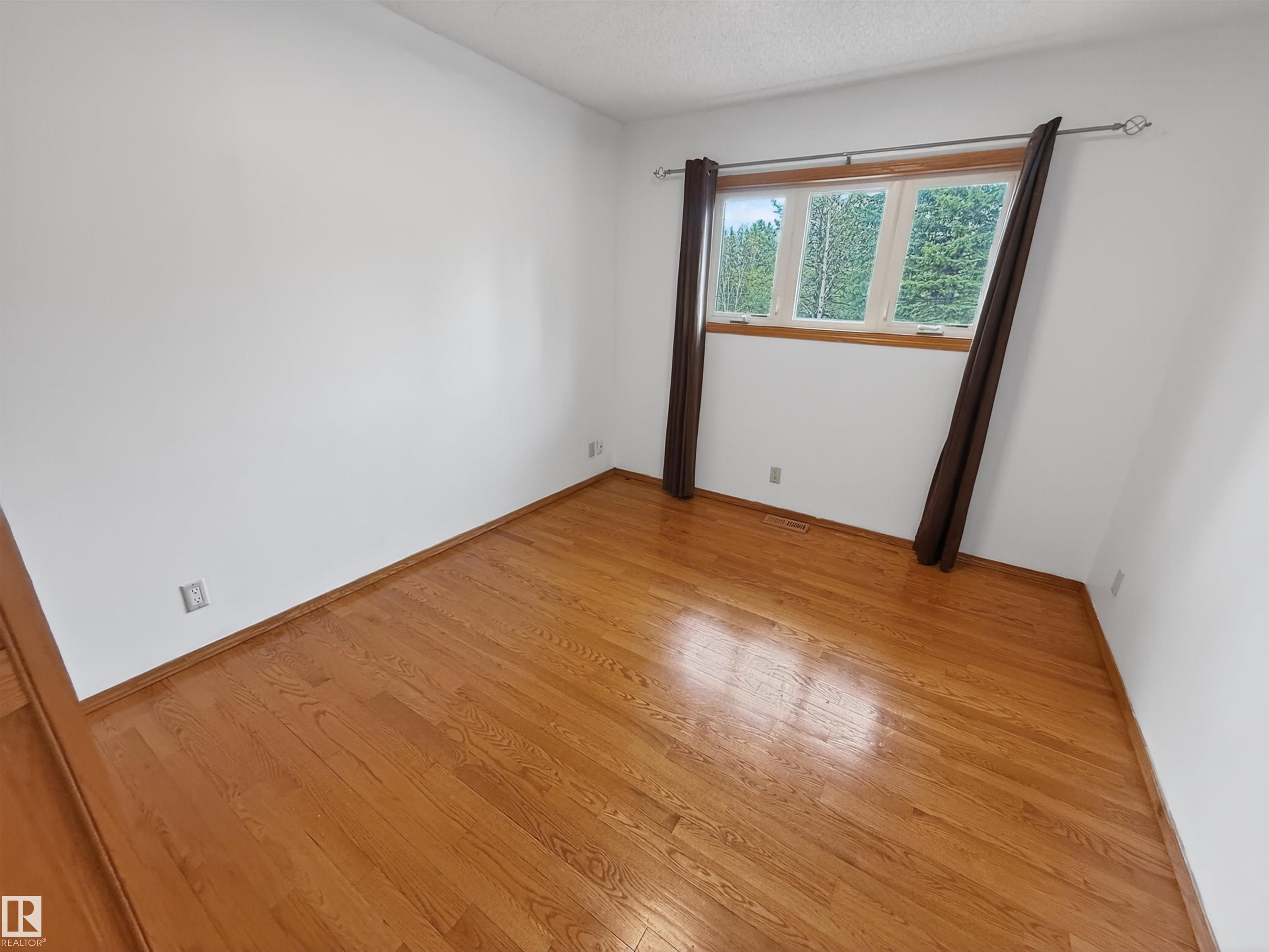 Photo 36 at 6 - 53218 Rge Road 14, Hillside Estates, Rural Parkland County
