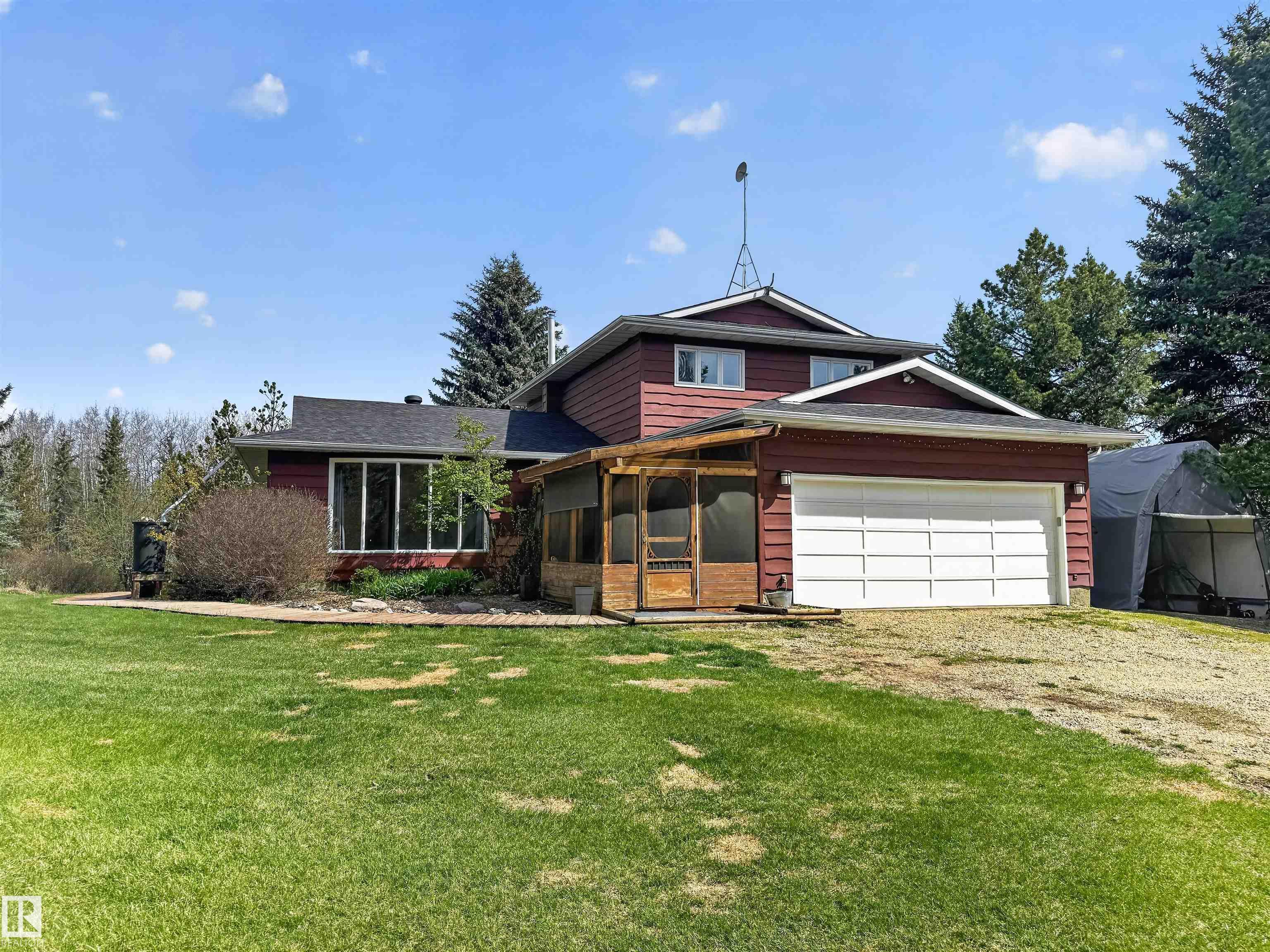 Photo 8 at 6 - 53218 Rge Road 14, Hillside Estates, Rural Parkland County