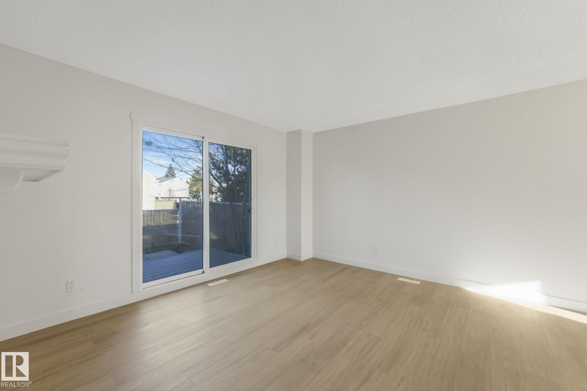 https://zimg.paragon.ice.com/ParagonImages/Property/PM/RAE/225402050/19/0/0/f9002f8820c141a7b72ff997af88a754/1/8a29db90b370544af863eb45272bcb81/225402050-C9A6FA4E-6FDF-415E-BC5E-5B52E40E9577.JPG