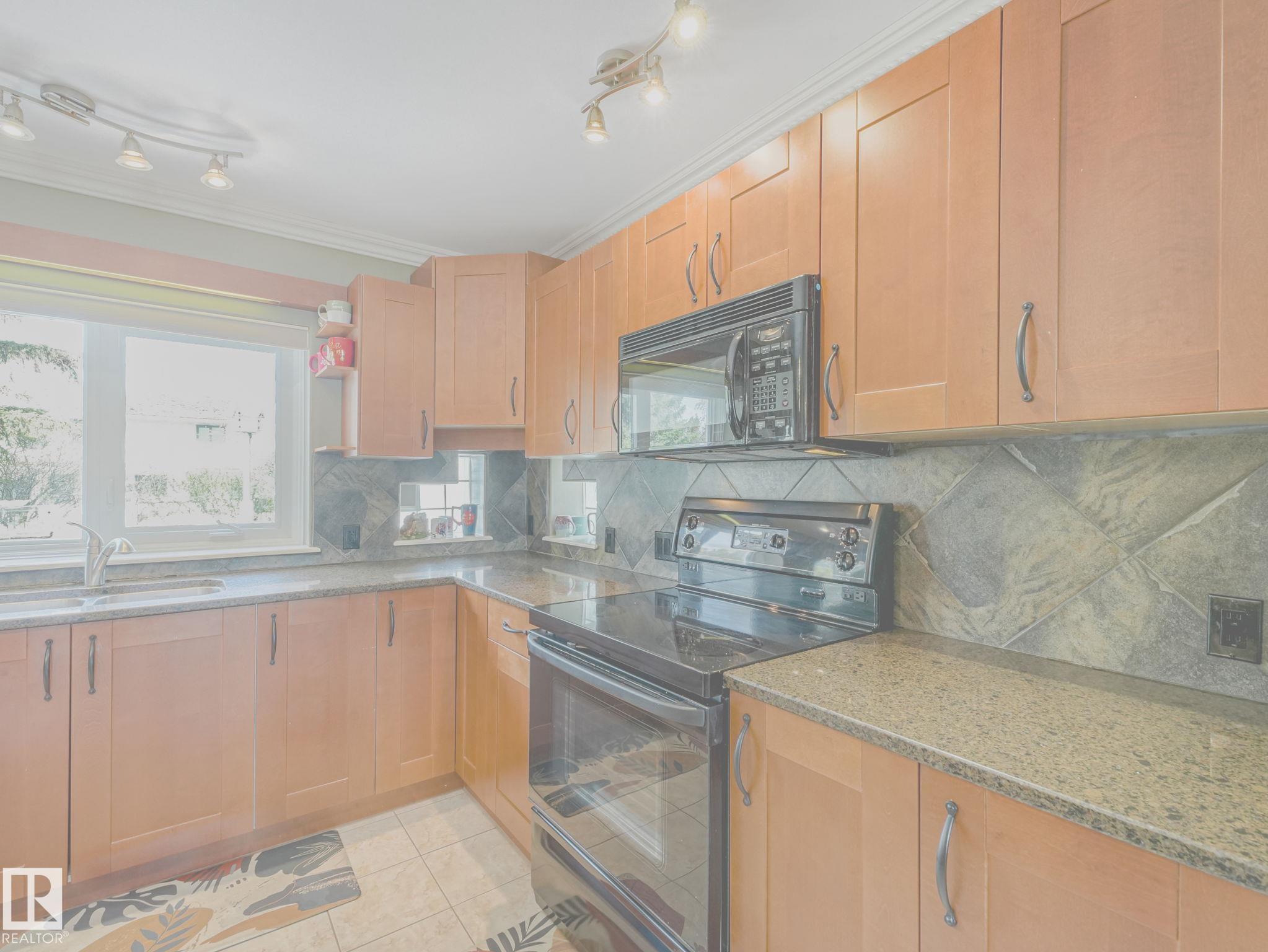 https://zimg.paragon.ice.com/ParagonImages/Property/PM/RAE/225402060/22/0/0/46d1ea774581ec27e6fba308d5aa8028/1/ba011162edb8afe518ddc818698f1476/225402060-83382b86-a9a6-4724-9f9f-7100b5a651e0.JPG