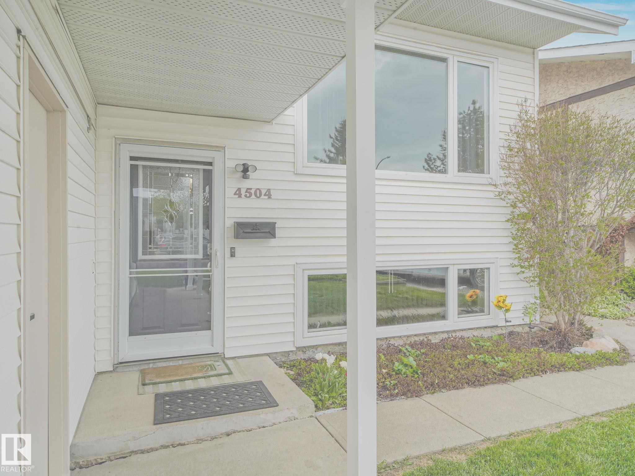 Picture for 4504 29 AV NW