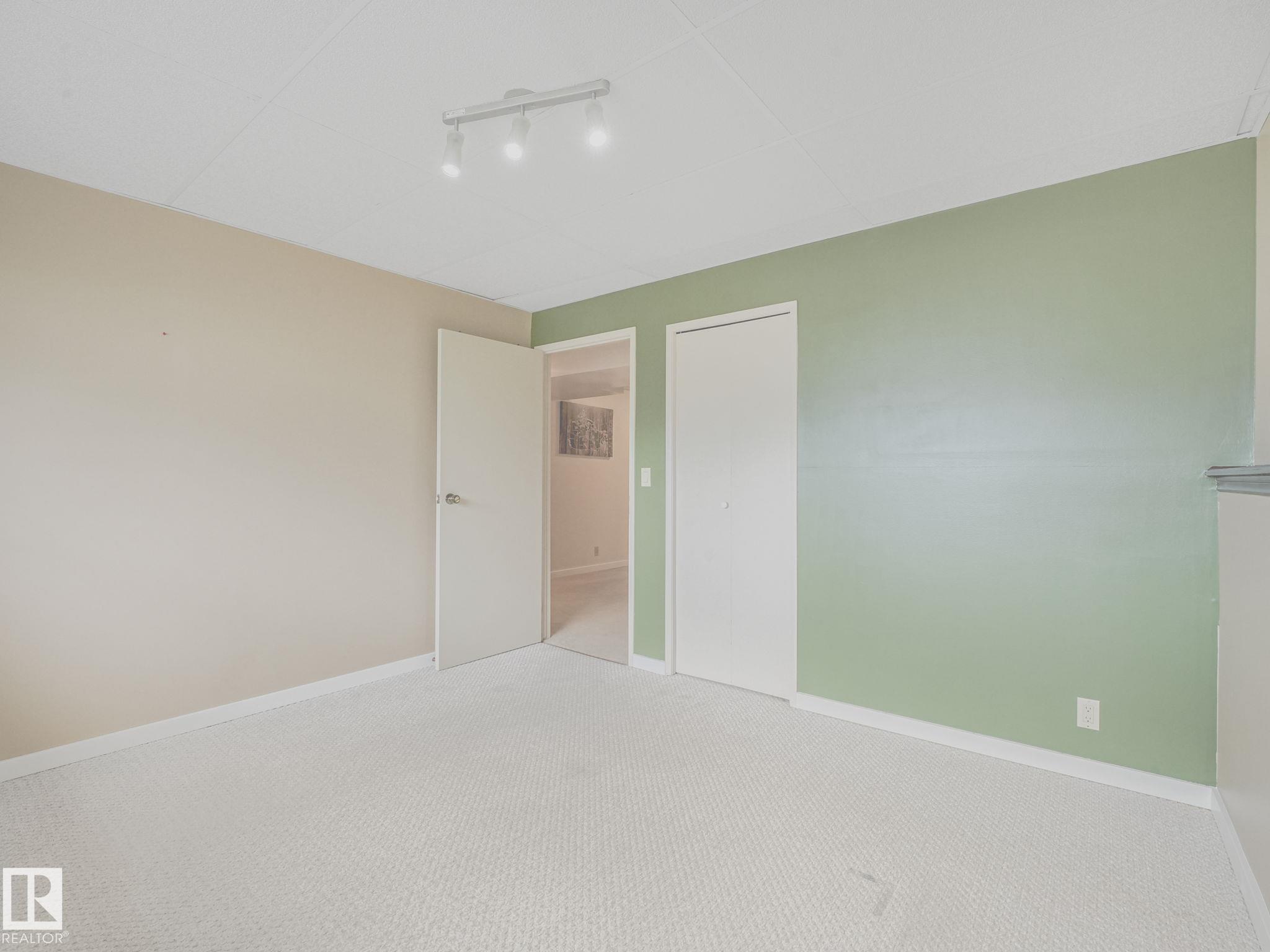 https://zimg.paragon.ice.com/ParagonImages/Property/PM/RAE/225402060/44/0/0/4b5c578223196eec6a7da35ad941483a/1/ba011162edb8afe518ddc818698f1476/225402060-679614eb-b87c-4619-af43-8b646d588e47.JPG
