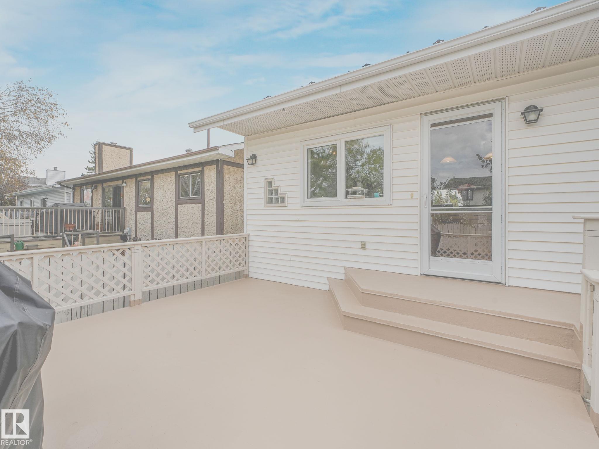 https://zimg.paragon.ice.com/ParagonImages/Property/PM/RAE/225402060/55/0/0/6e88ab2f3e0400c192398243835cad55/1/ba011162edb8afe518ddc818698f1476/225402060-af8e59fd-9a00-4e5e-90c1-72887dee6381.JPG