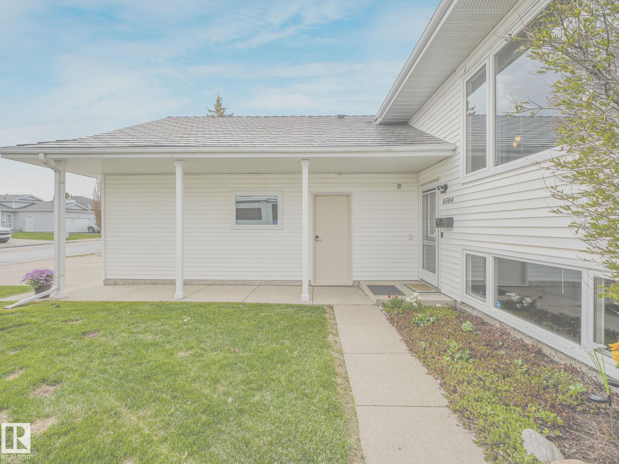 https://zimg.paragon.ice.com/ParagonImages/Property/PM/RAE/225402060/63/0/0/cc9a77730c235e518ab5b1410c511a41/1/ba011162edb8afe518ddc818698f1476/225402060-1f22dce4-6458-4981-8617-8219565580dc.JPG