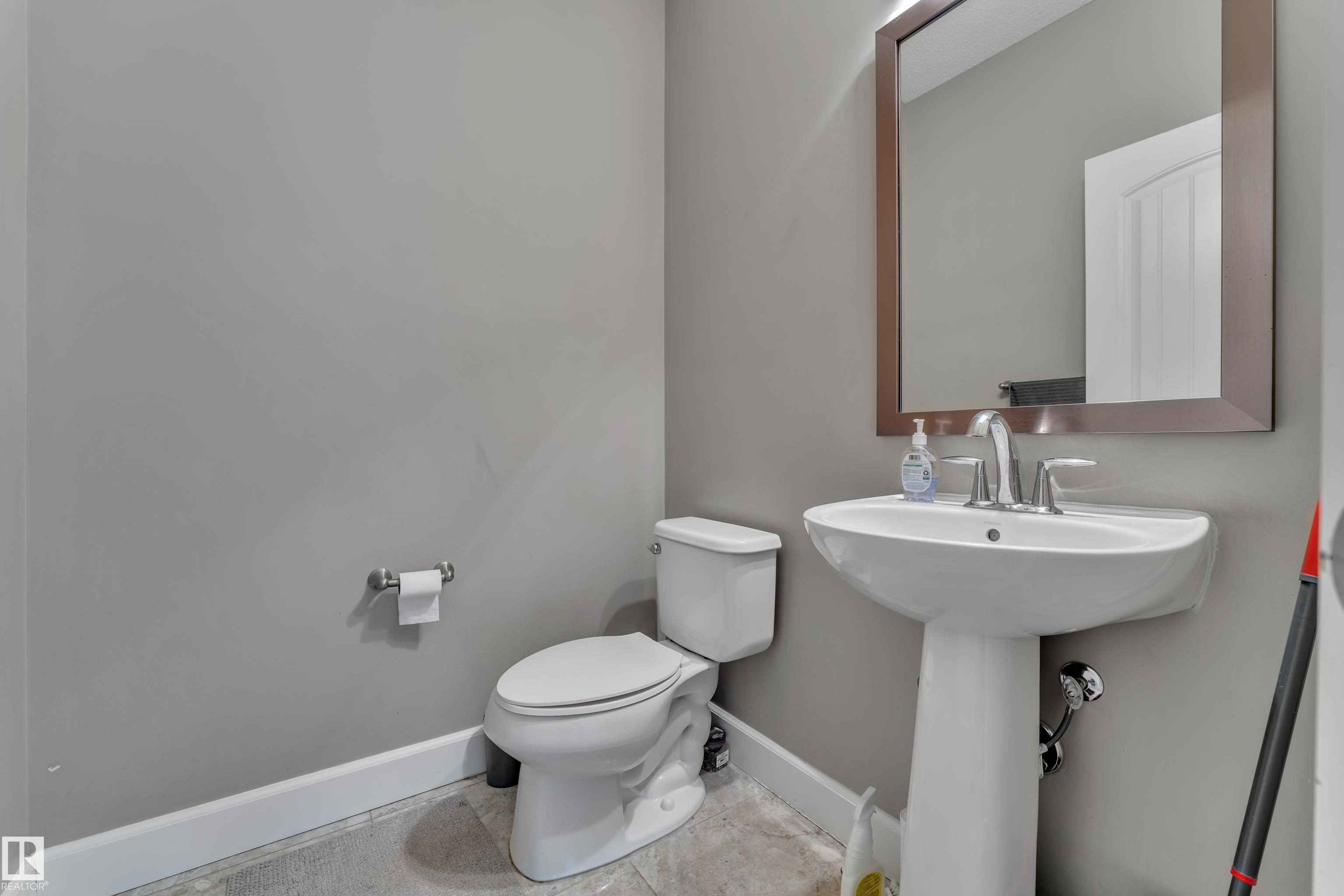 https://zimg.paragon.ice.com/ParagonImages/Property/PM/RAE/225402064/11/0/0/f2e4d8f46fb949f5120ca929dc9561b1/1/f8f93cbdfc0e15e7a2da5efc3e896d4b/225402064-3770ef8e-e462-4513-8168-aa2d10003e1f.JPG