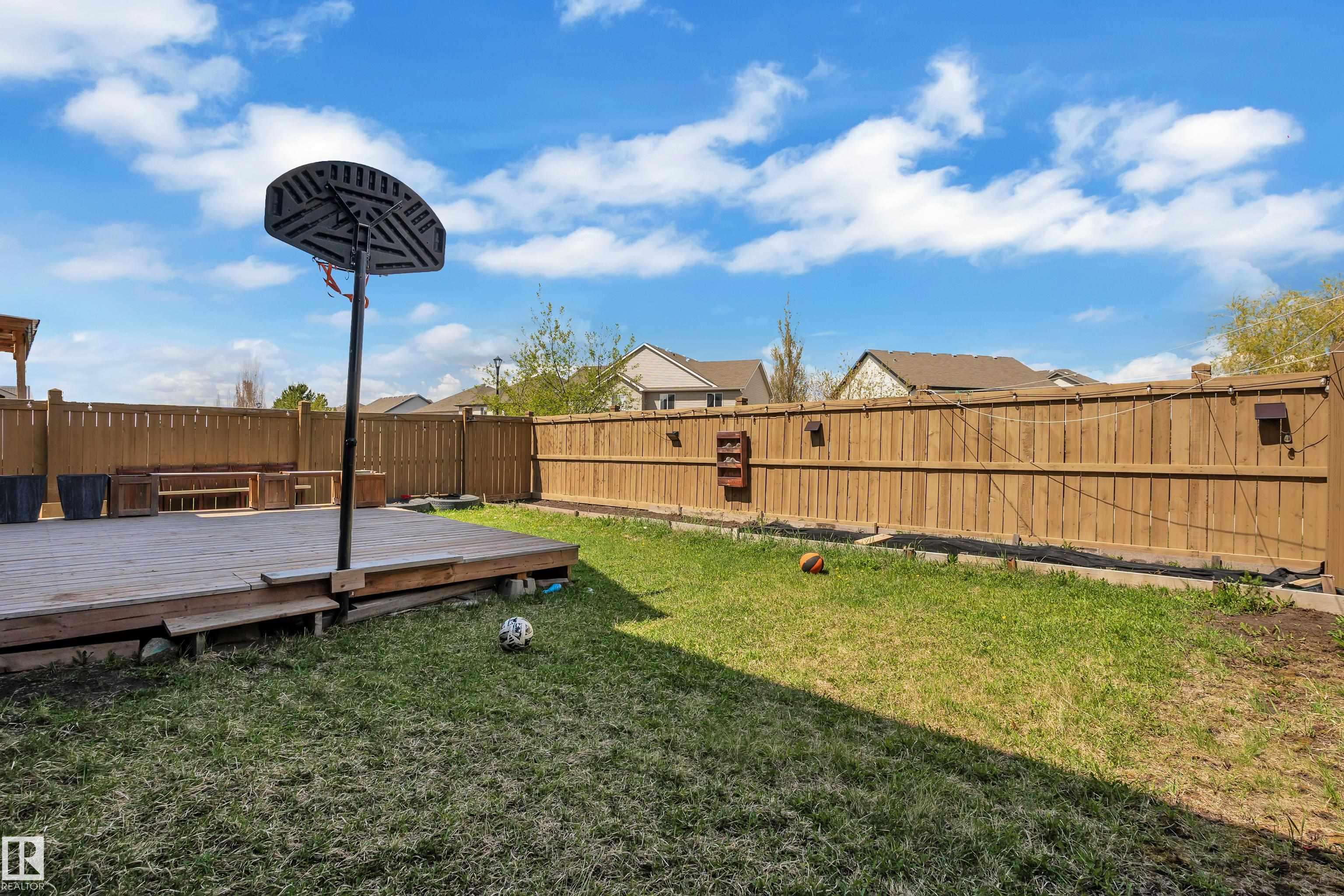 https://zimg.paragon.ice.com/ParagonImages/Property/PM/RAE/225402064/49/0/0/81e9a2e11fba92fce7b76cdf83bbc0ca/1/f8f93cbdfc0e15e7a2da5efc3e896d4b/225402064-c104e93d-bfaf-4d11-9b20-e5fdaa9b6488.JPG