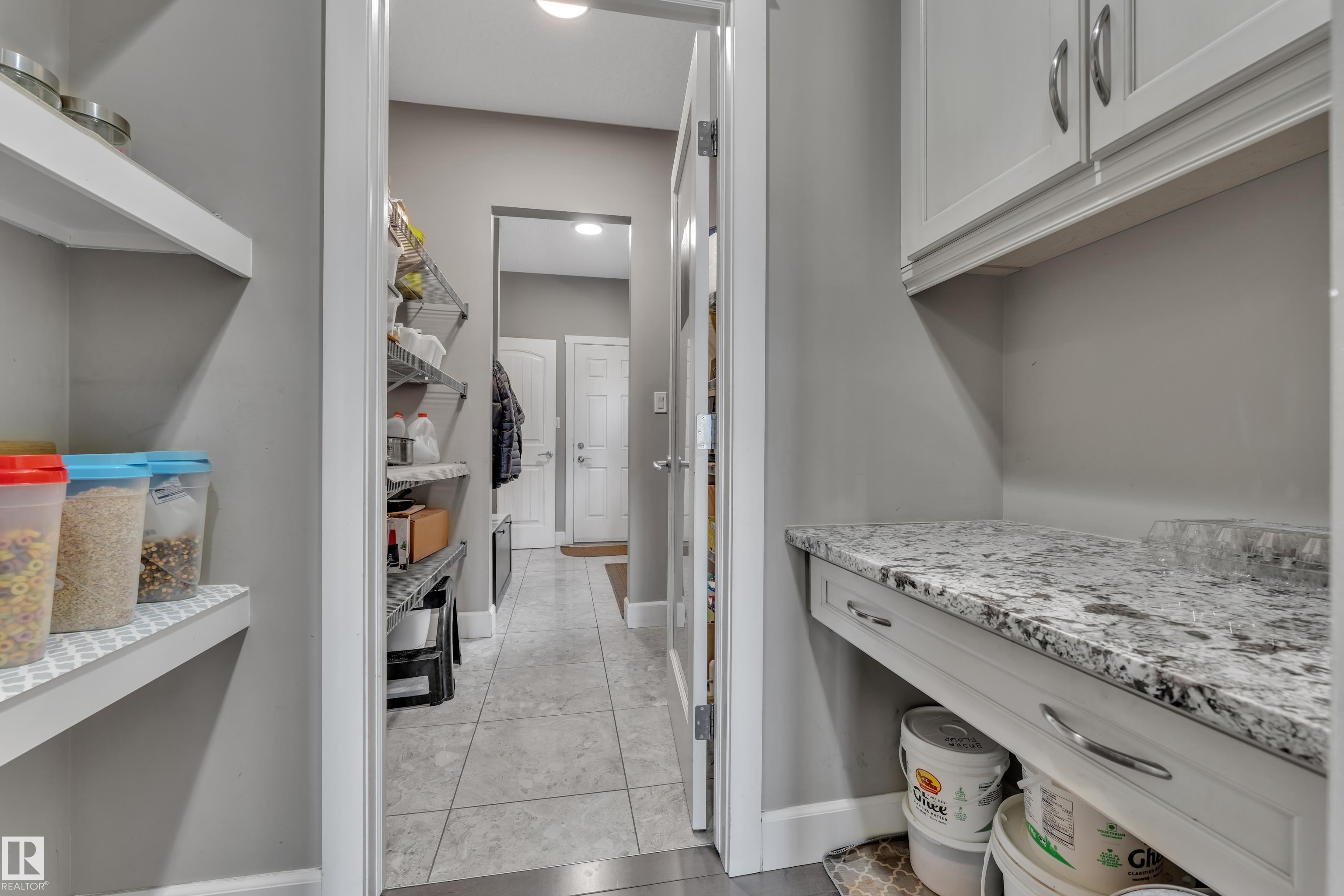 https://zimg.paragon.ice.com/ParagonImages/Property/PM/RAE/225402064/8/0/0/1de3107c499f6bccd106ef2132d4bb6b/1/f8f93cbdfc0e15e7a2da5efc3e896d4b/225402064-bef5a097-277d-467c-bd4d-cea43522d963.JPG