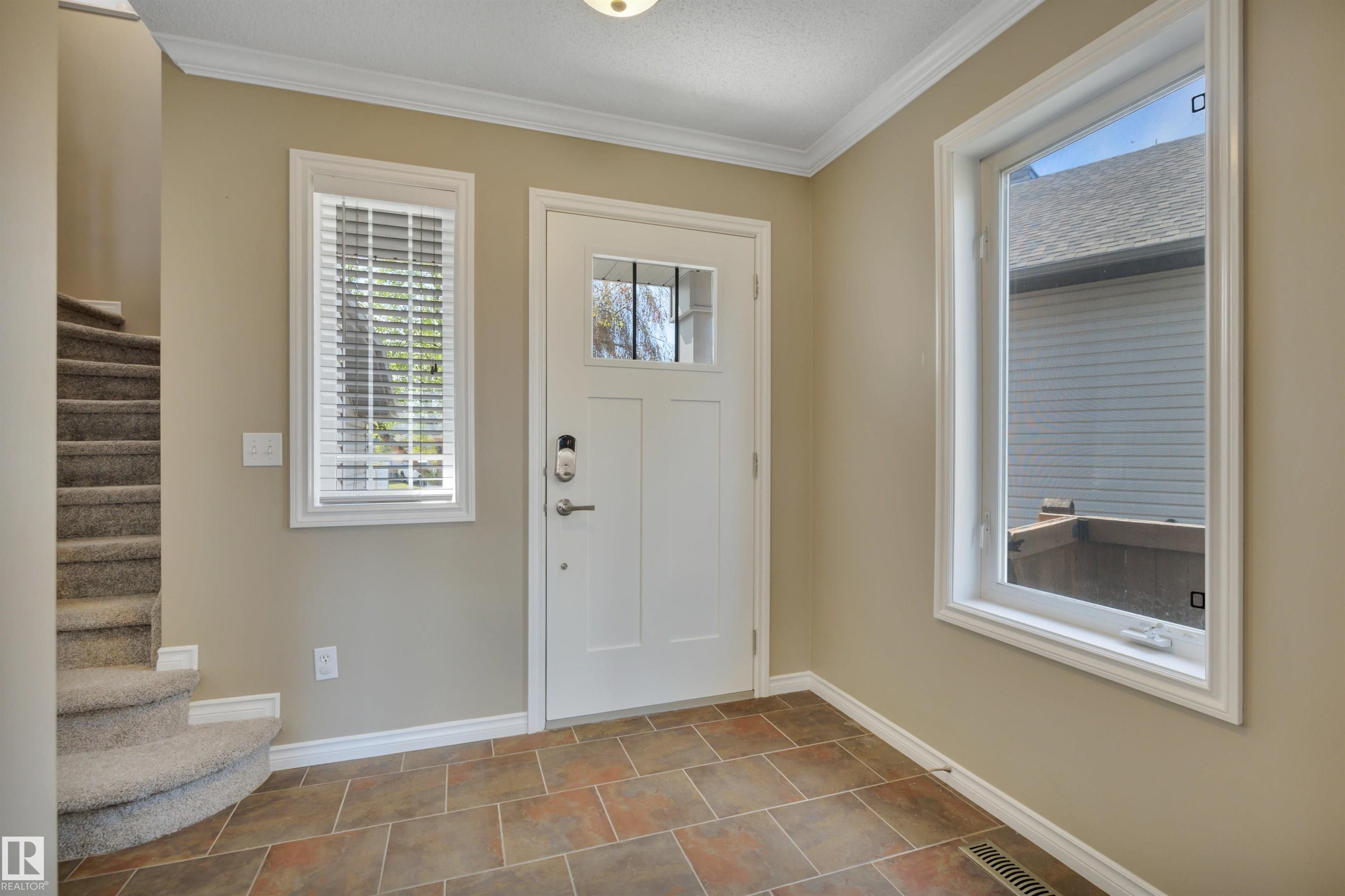 14 Newport Crescent, North Ridge, St. Albert
