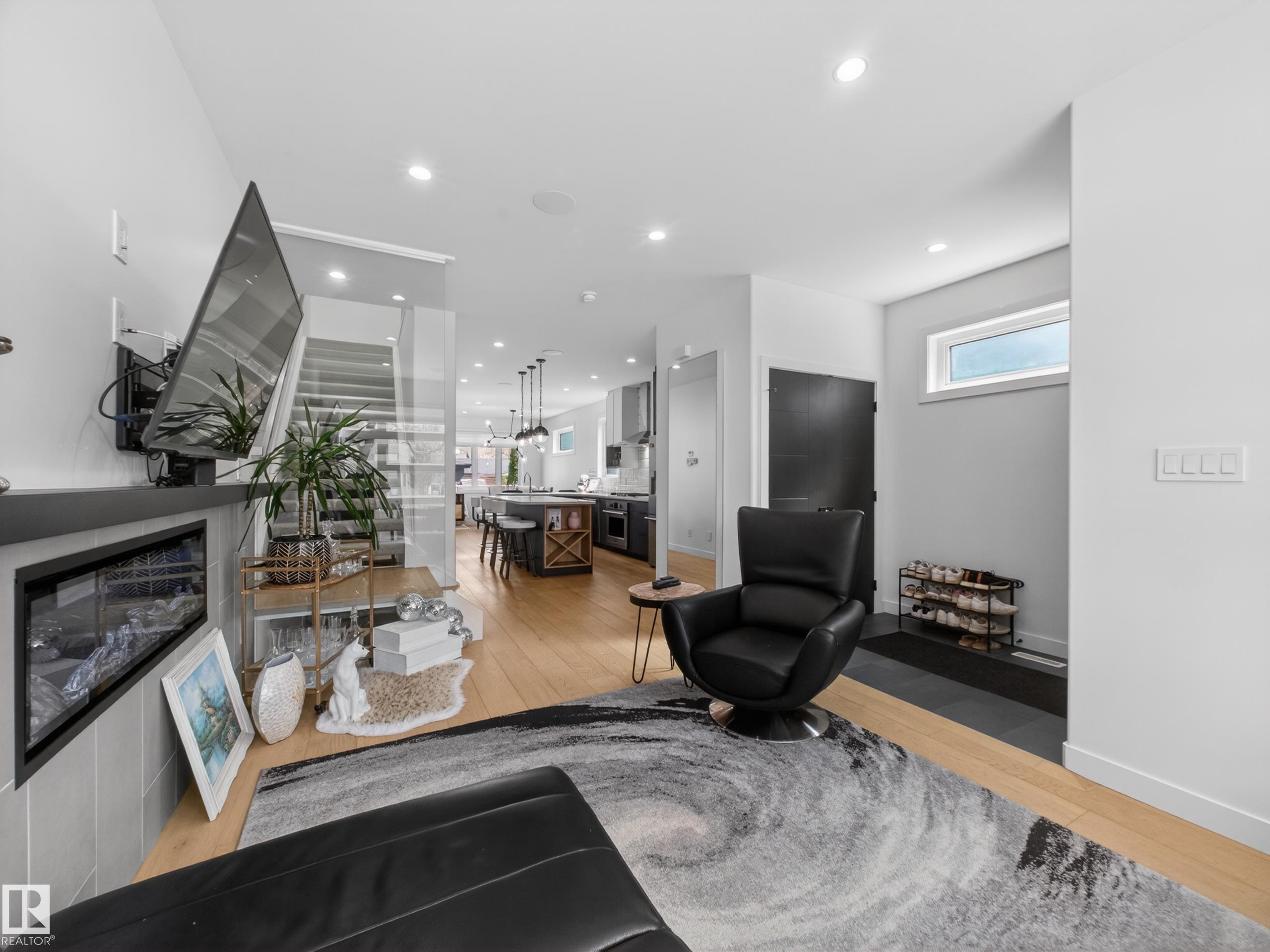 Photo 6 at 10449 143 Street NW, Grovenor, Edmonton