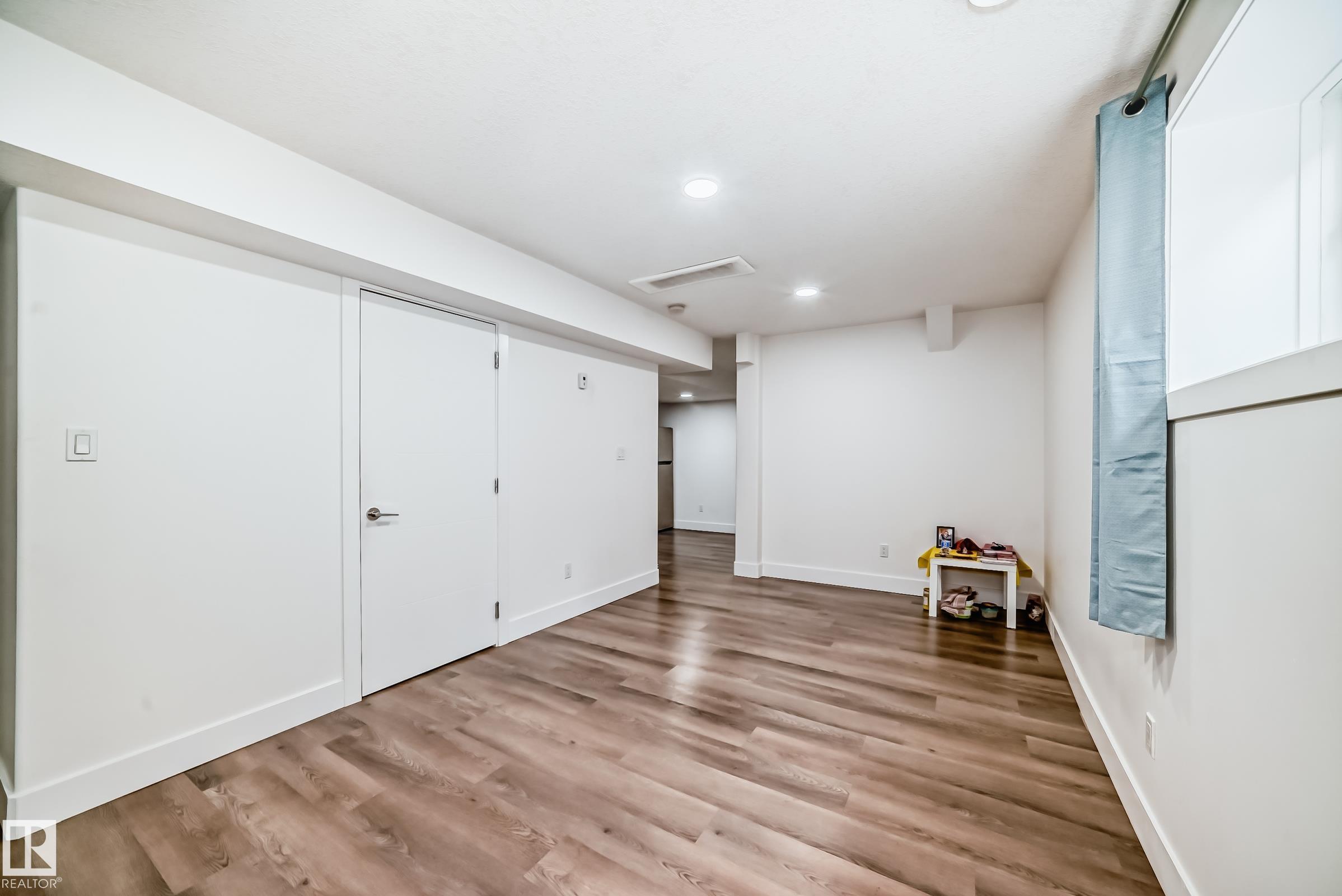 https://zimg.paragon.ice.com/ParagonImages/Property/PM/RAE/225402072/33/0/0/150f84aa0e51f3a6ae1f463da752d228/1/4798866b6e65c75306c5deaf10b707e1/225402072-f5cc97a4-fdea-4b8c-a028-589fd6572326.JPG