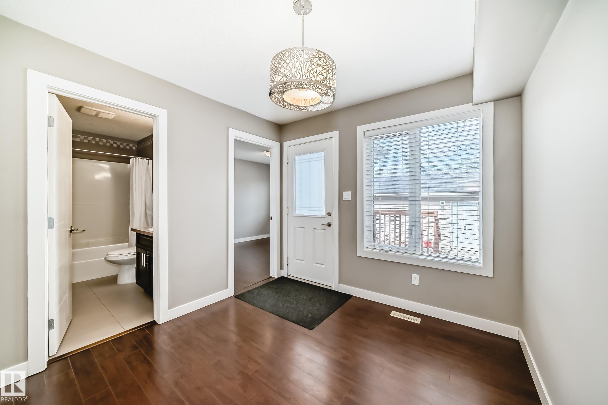 https://zimg.paragon.ice.com/ParagonImages/Property/PM/RAE/225402072/8/0/0/92669a8c7ecc417e65b501245641eee5/1/4798866b6e65c75306c5deaf10b707e1/225402072-136e5807-d820-4ffb-81de-f3ba28e33a0d.JPG