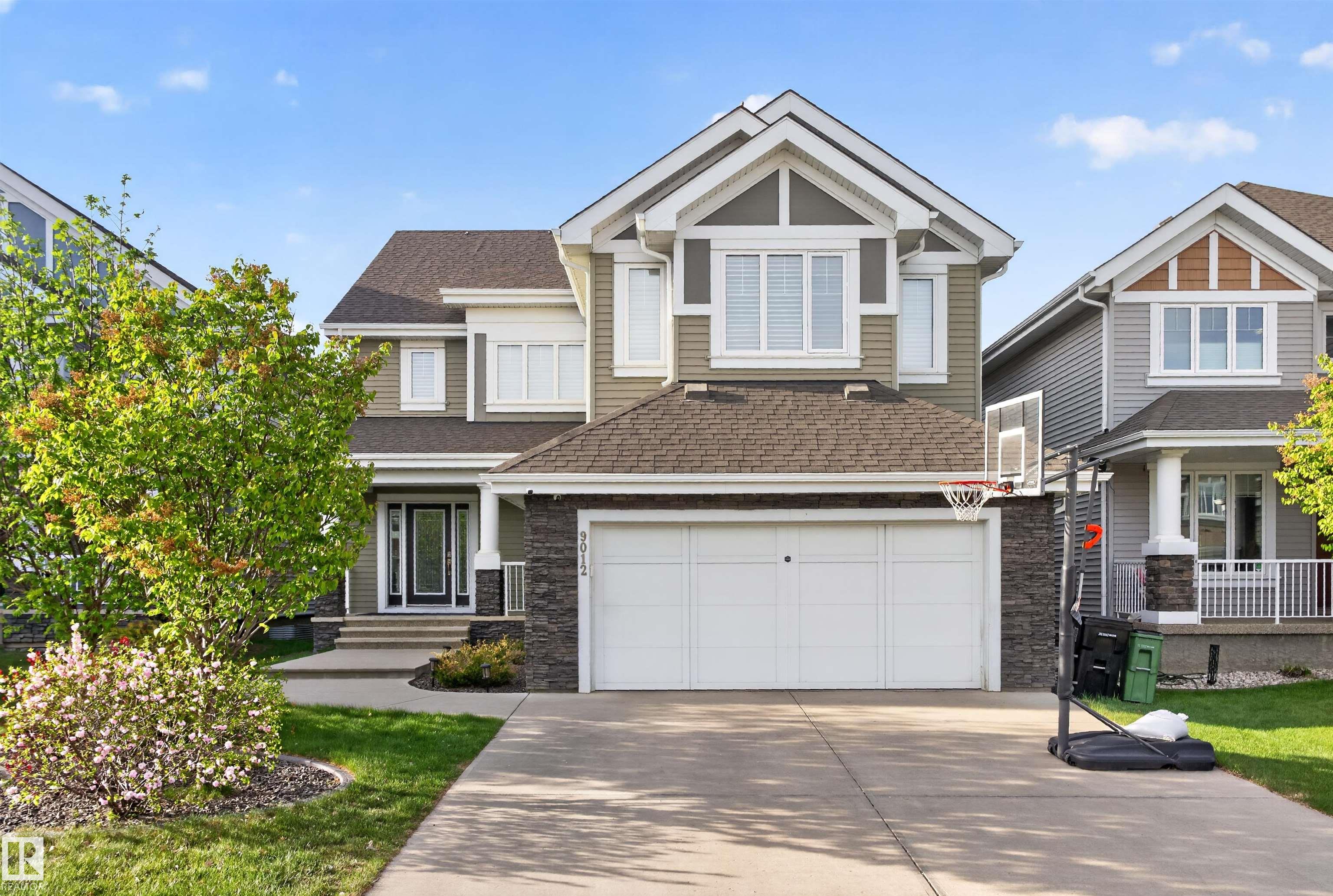 Picture for 9012 24 AV SW