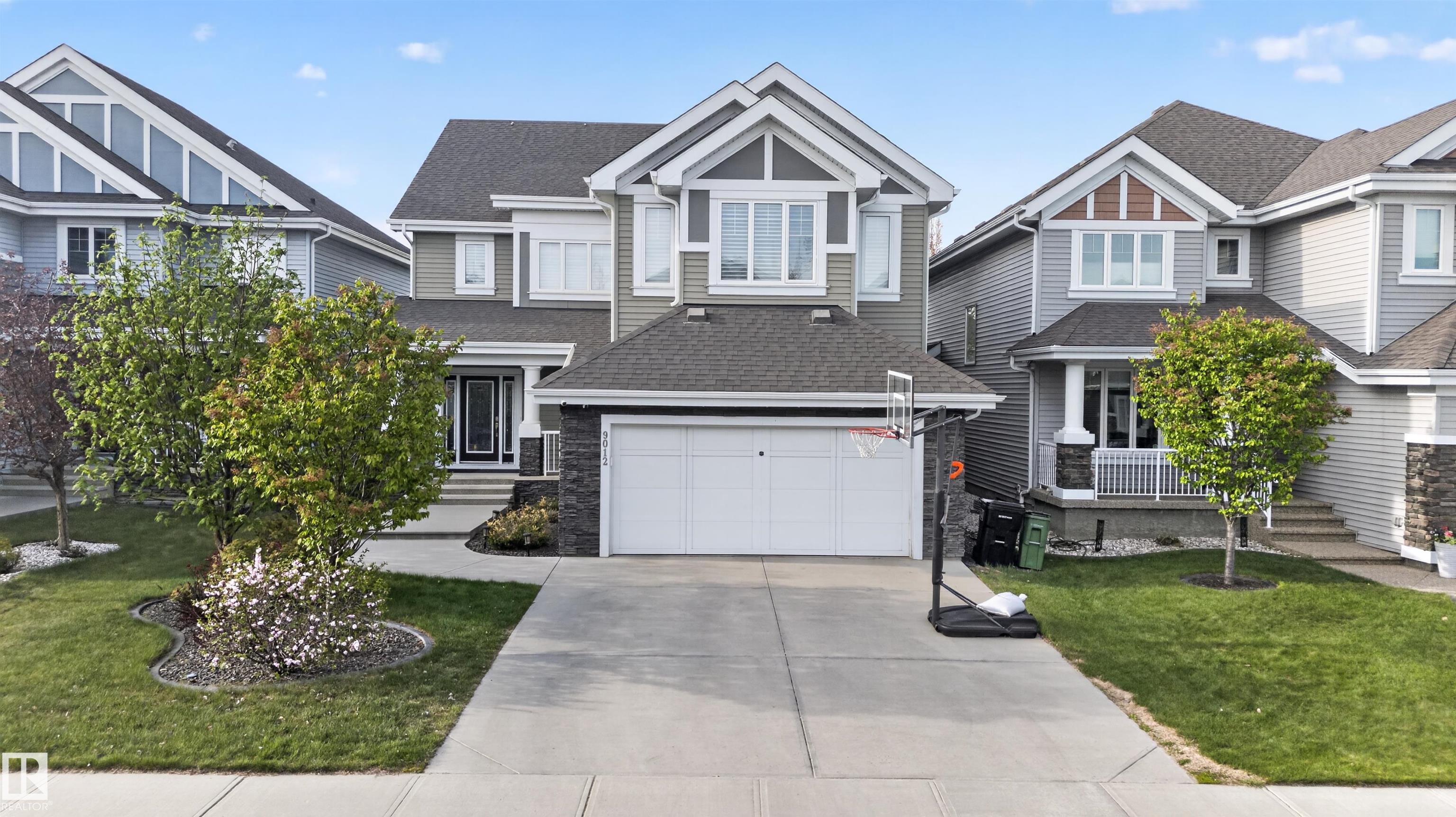 Picture for 9012 24 AV SW